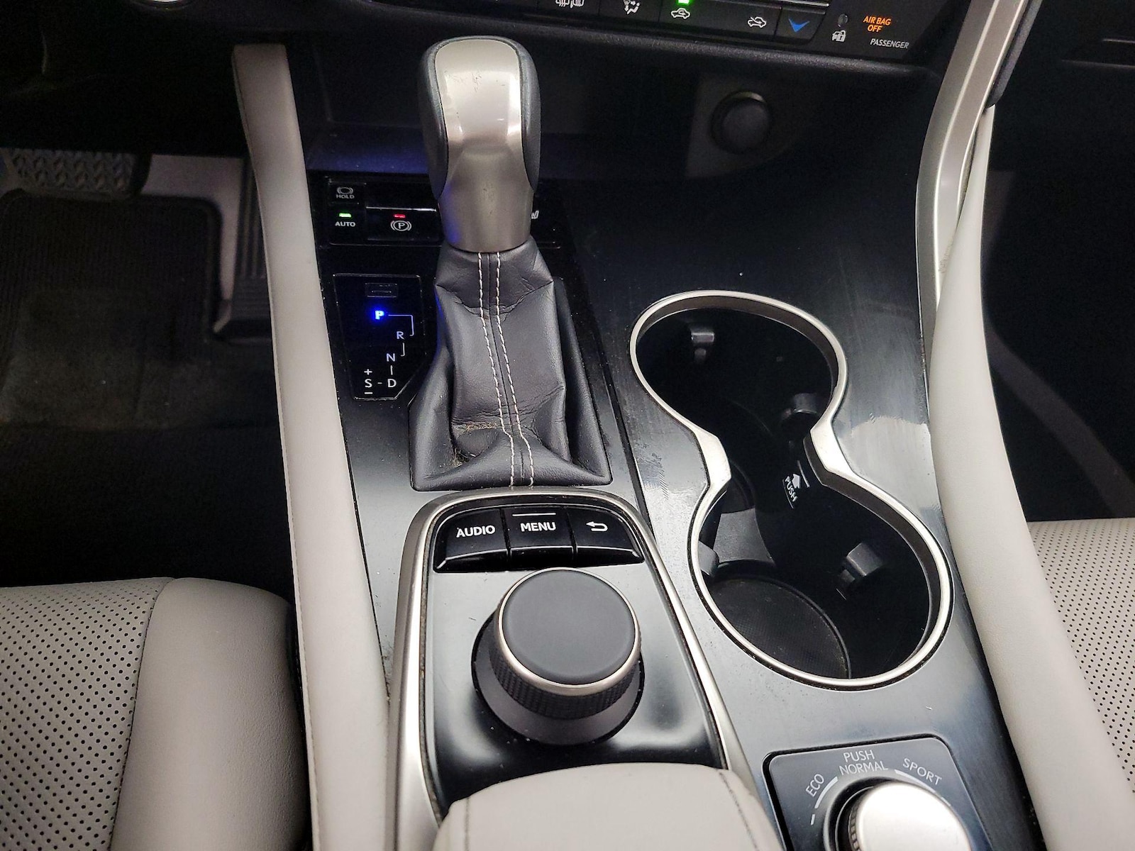 2018 Lexus RX 350 - Photo 18