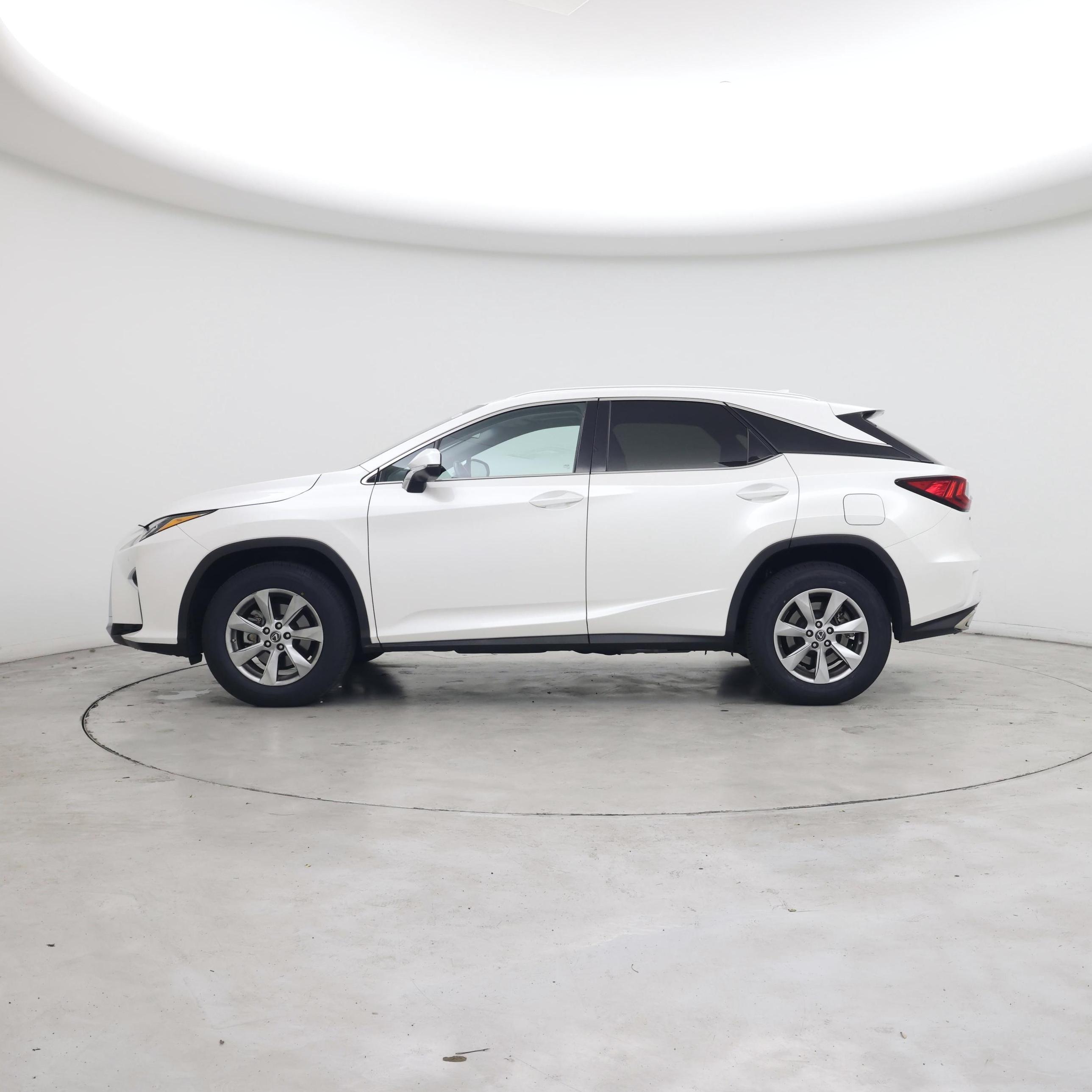 Thumbnail: 2018 Lexus RX - 3