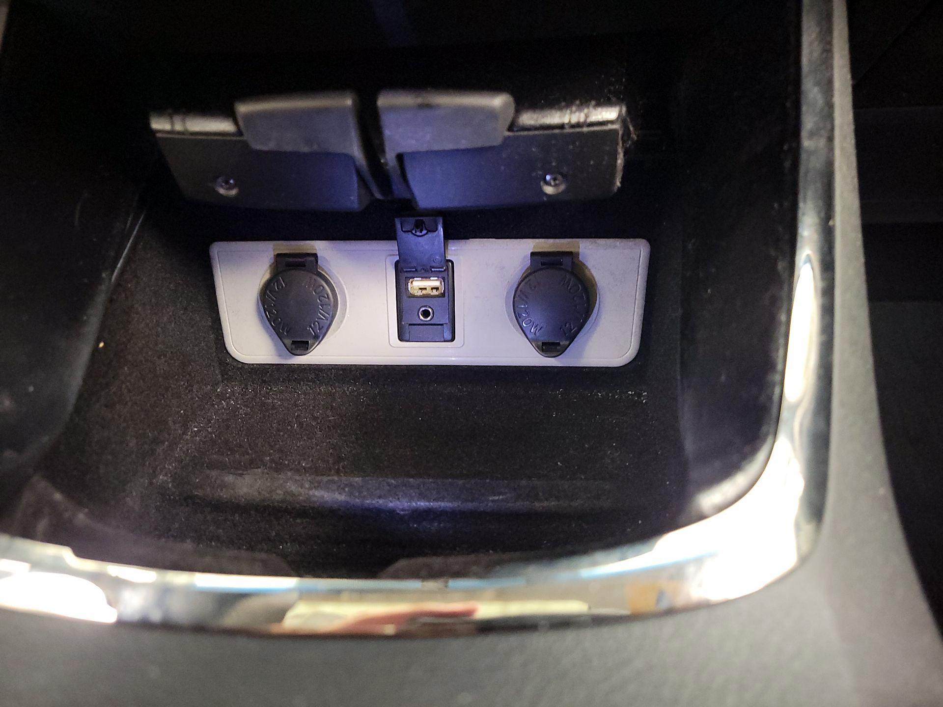 Thumbnail: 2015 Toyota Avalon - 19