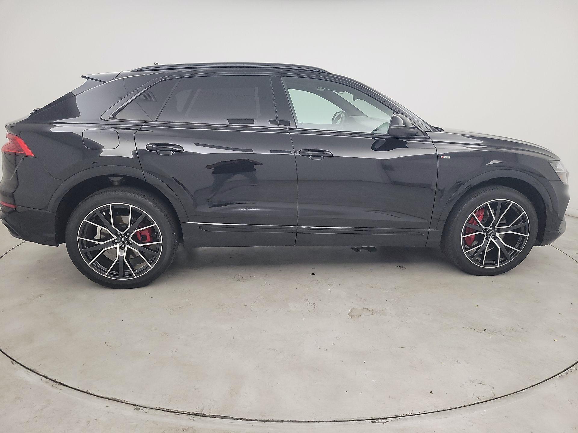 Thumbnail: 2020 Audi Q8 - 4