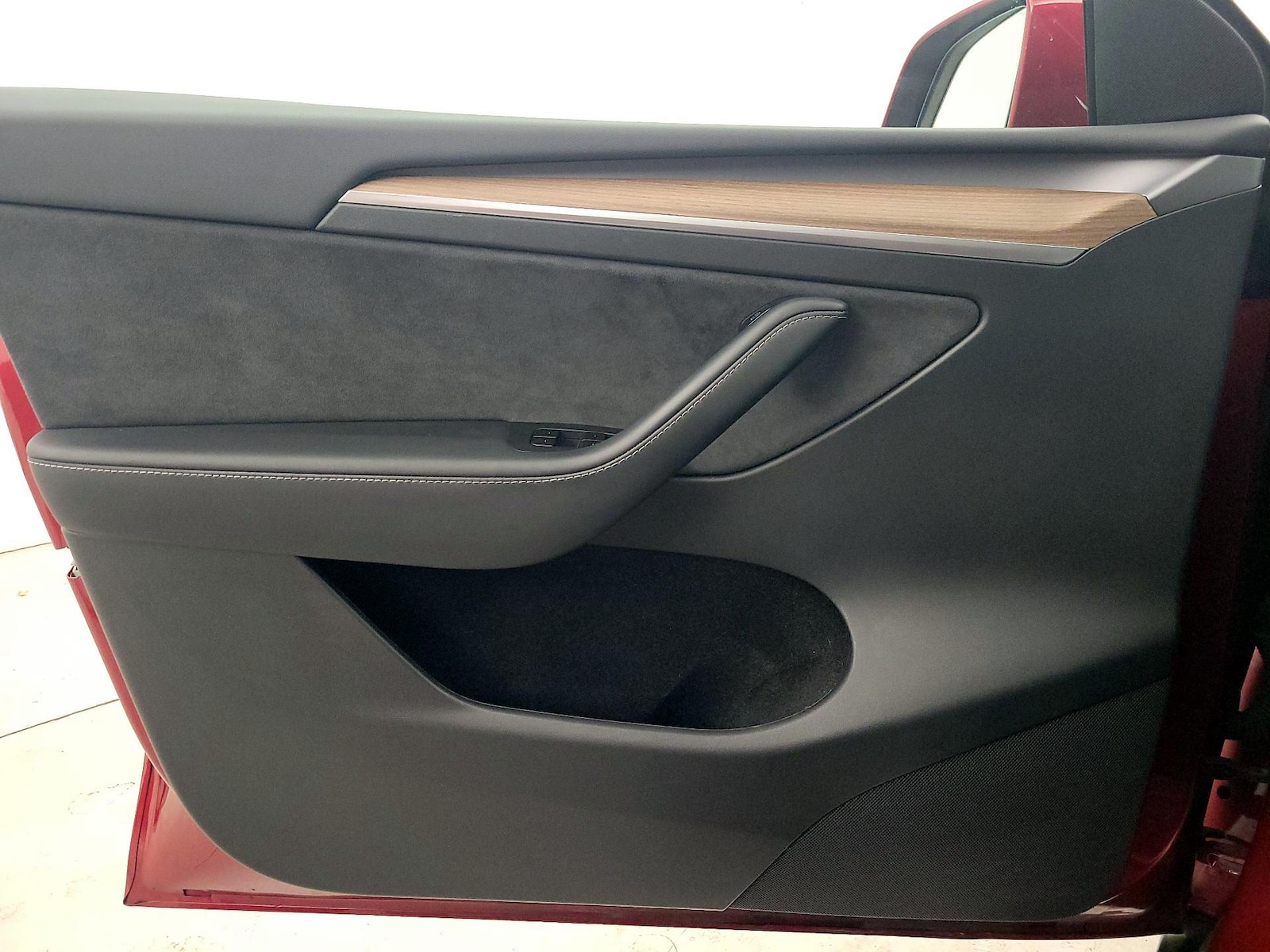 2025 Tesla Model Y Long Range - Photo 13