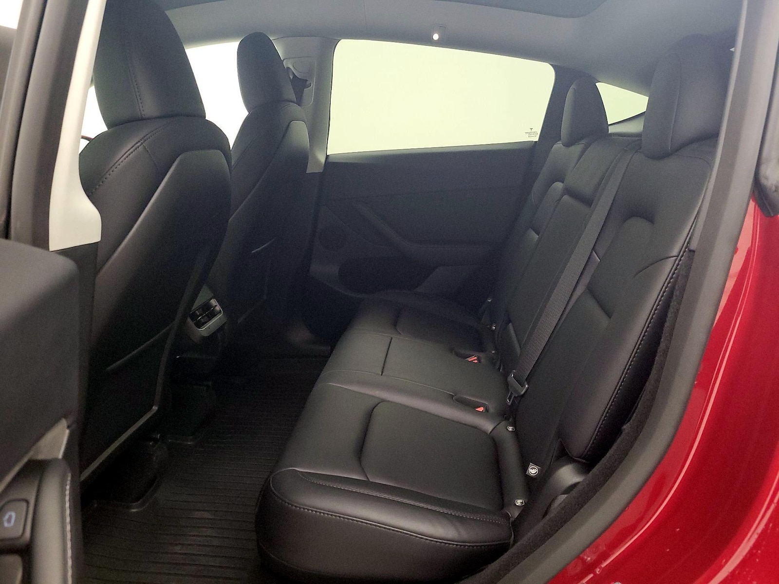 2025 Tesla Model Y Long Range - Photo 21