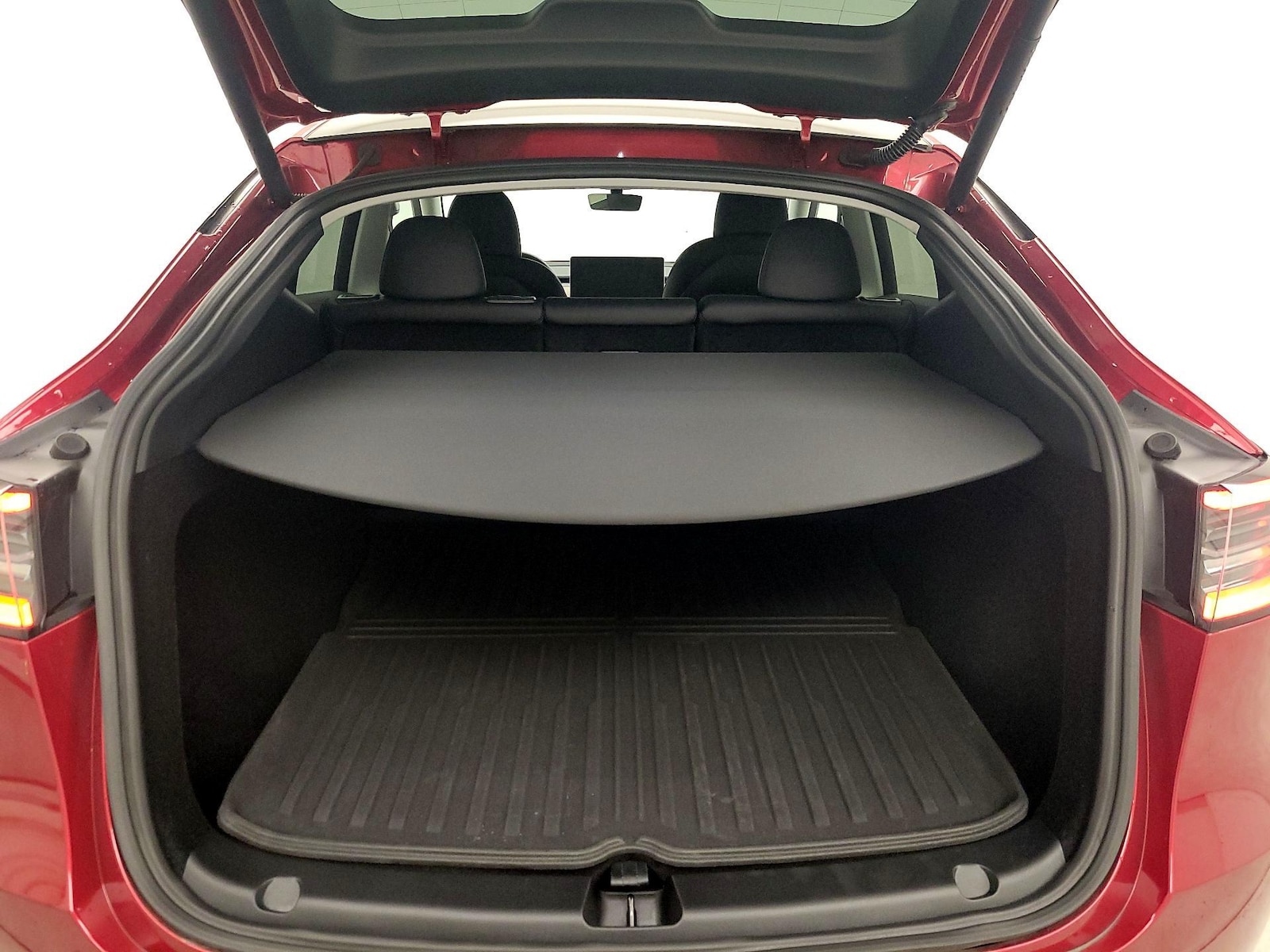 2025 Tesla Model Y Long Range - Photo 22