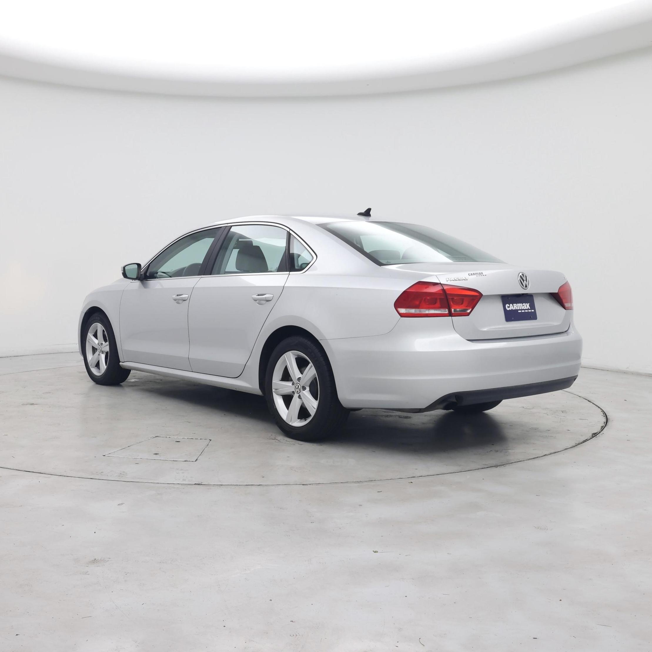 Thumbnail: 2015 Volkswagen Passat - 2