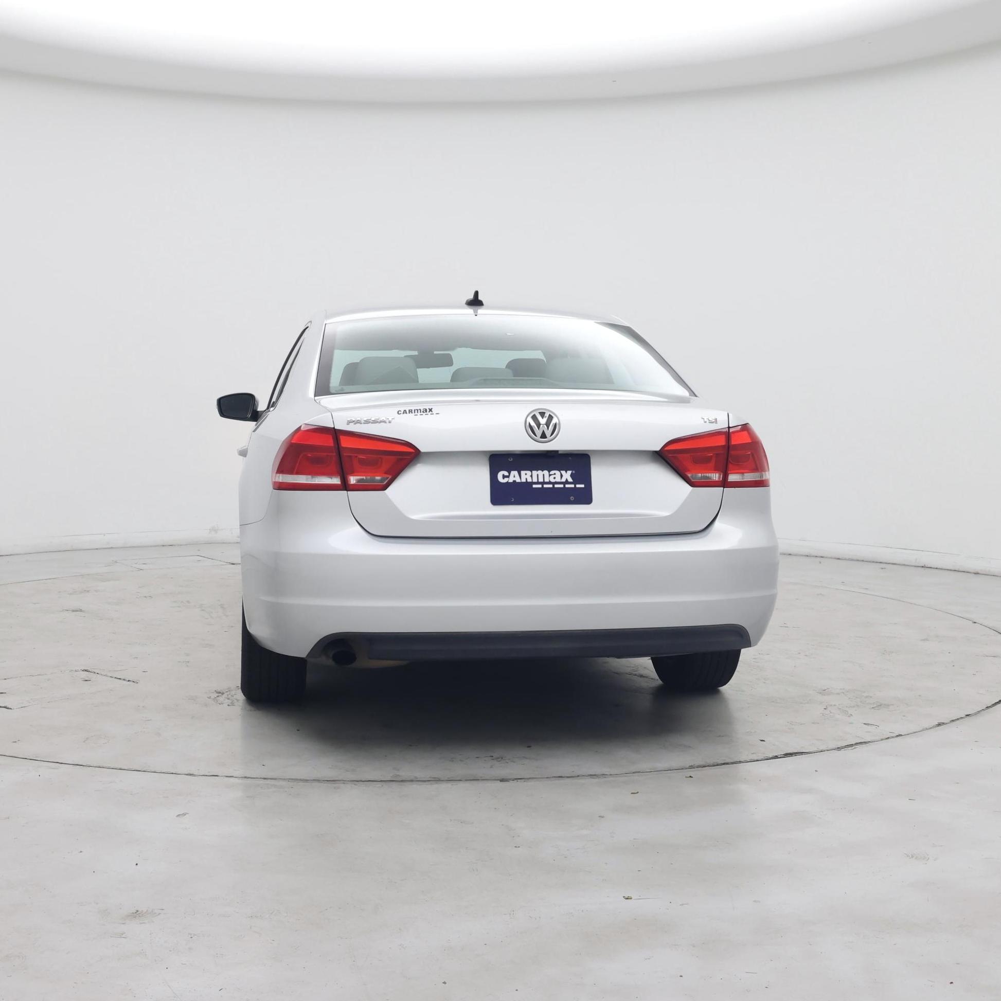 Thumbnail: 2015 Volkswagen Passat - 6