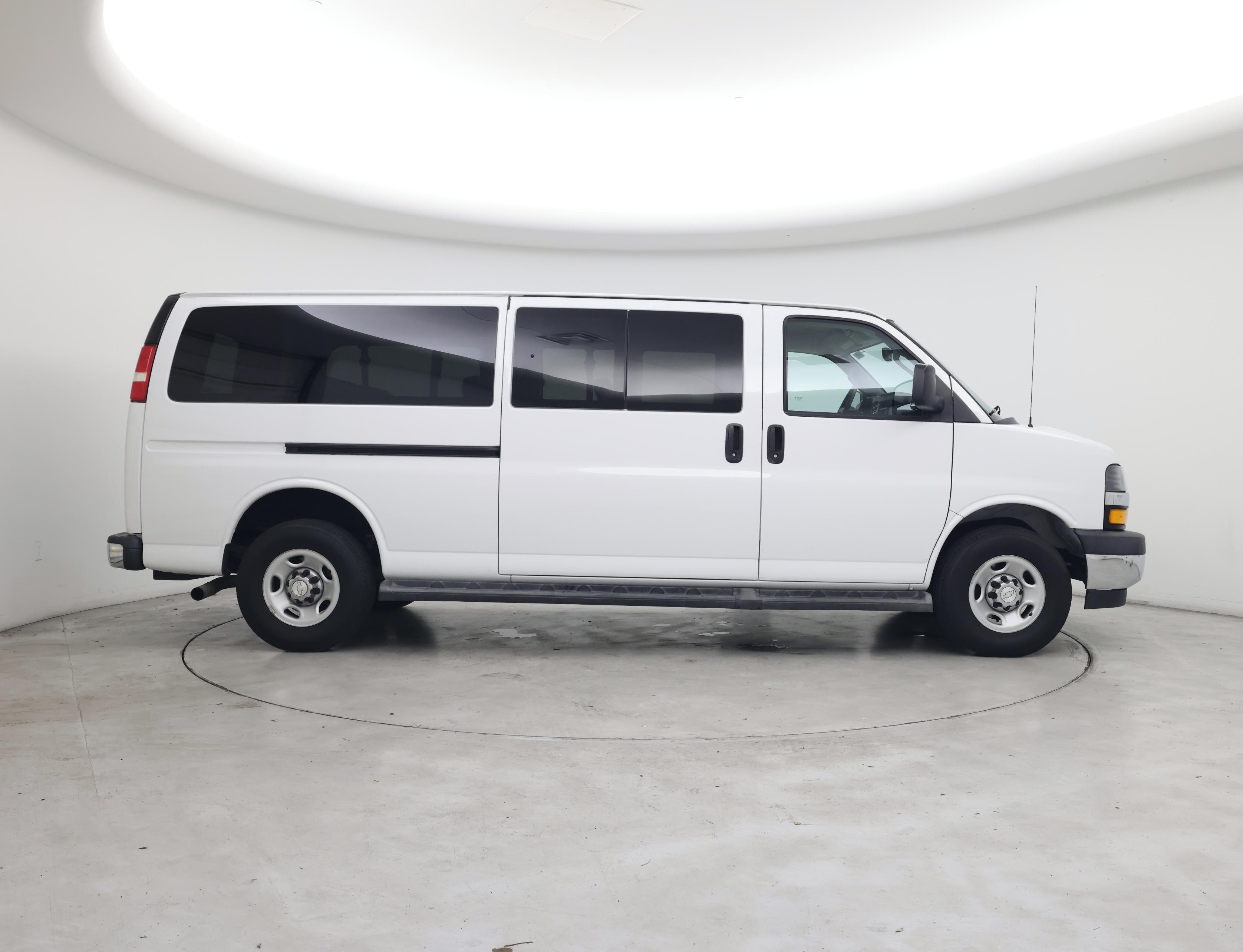 Thumbnail: 2019 Chevrolet Express - 7