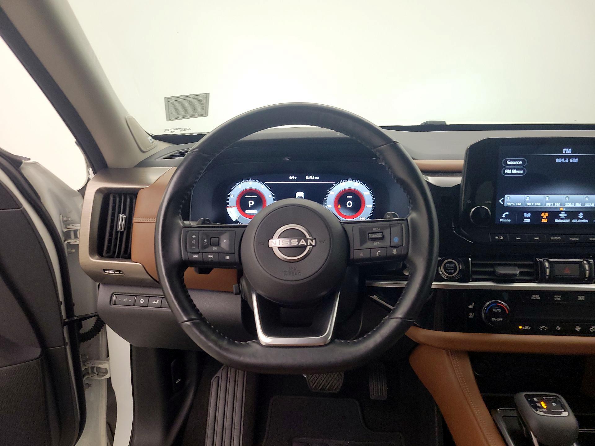 Thumbnail: 2023 Nissan Pathfinder - 10