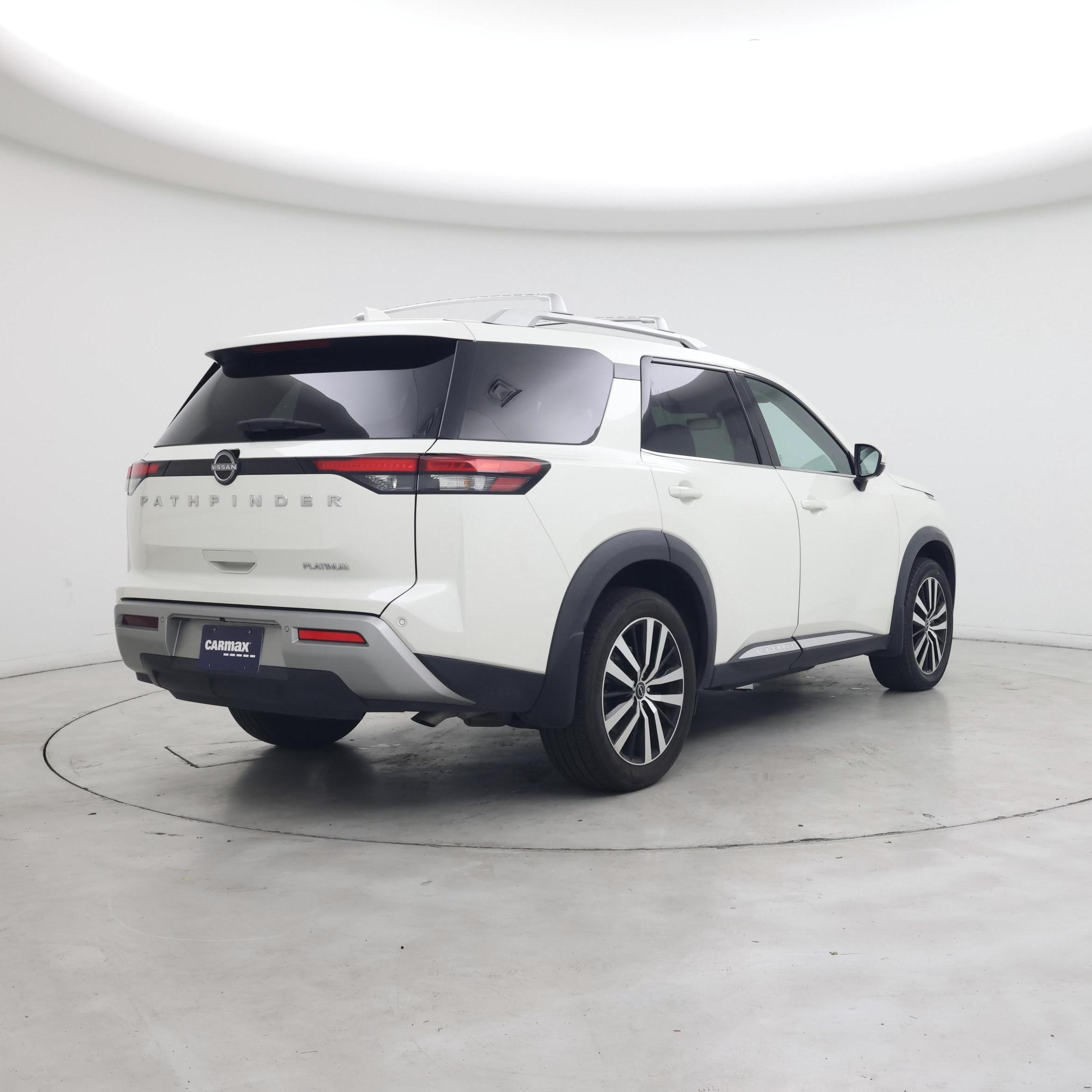 Thumbnail: 2023 Nissan Pathfinder - 8