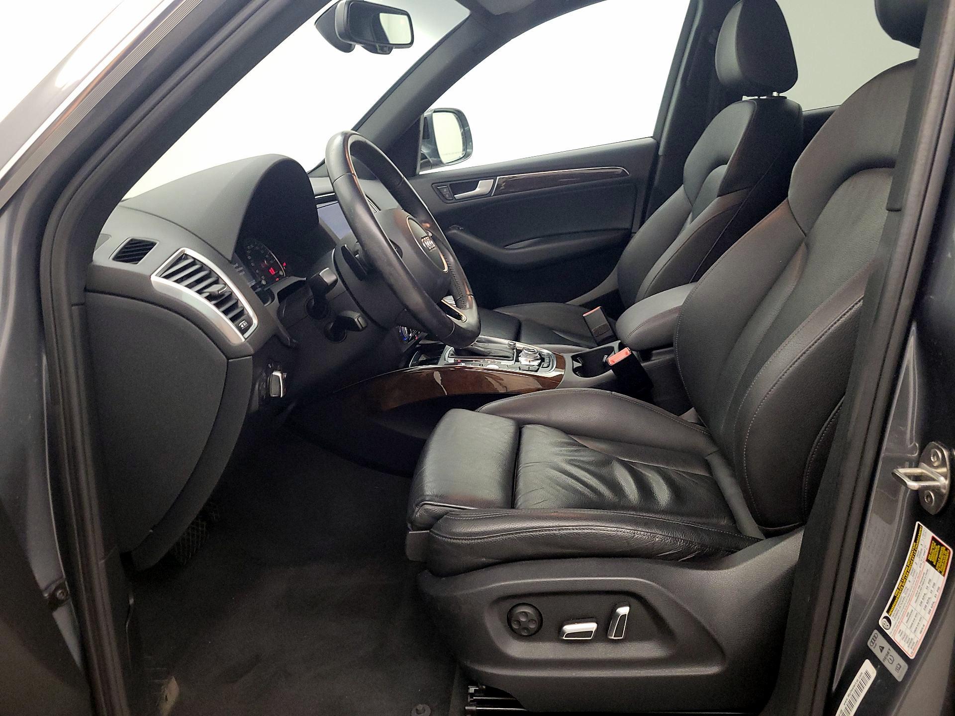 Thumbnail: 2015 Audi Q5 - 11