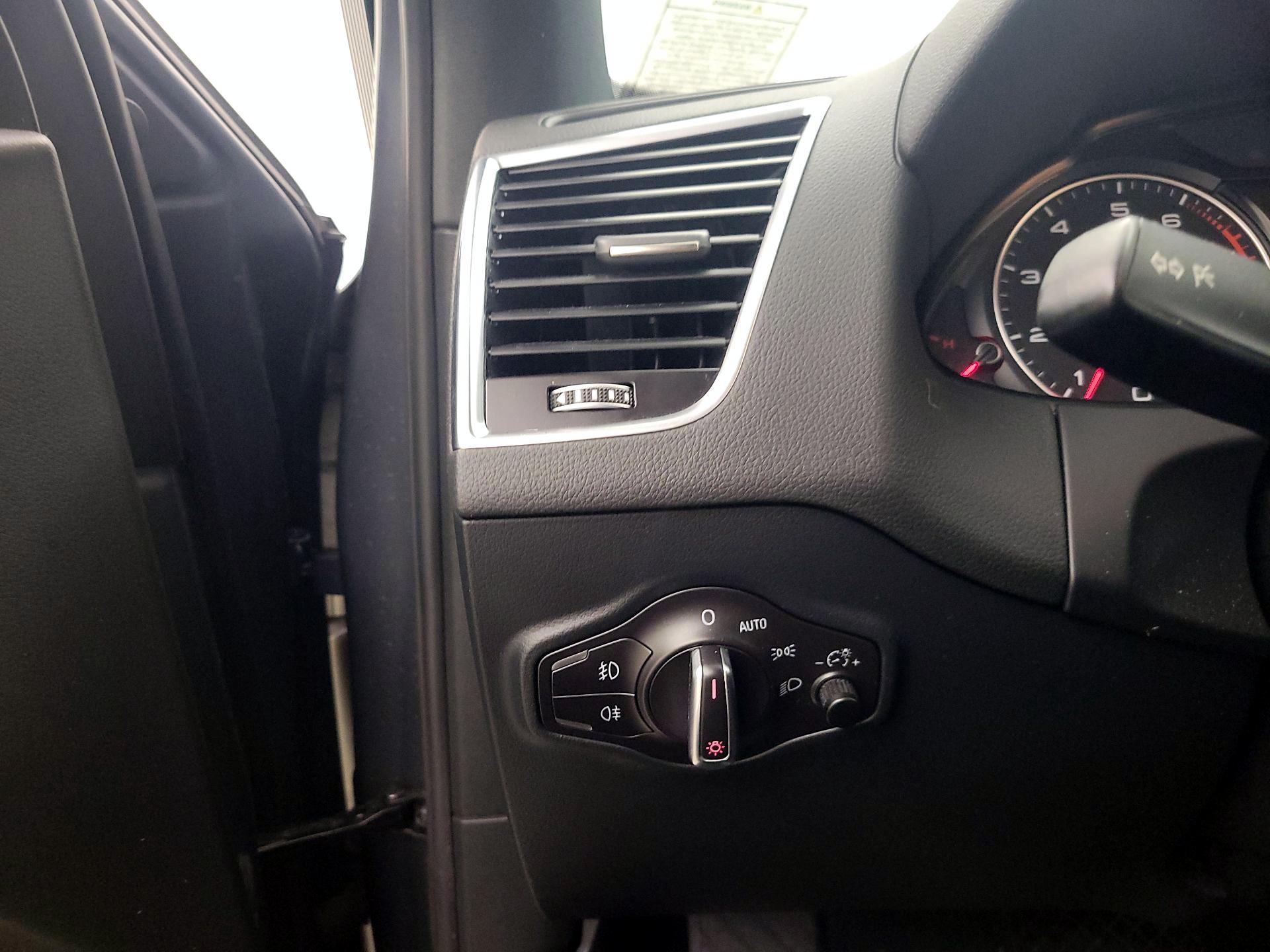 Thumbnail: 2015 Audi Q5 - 13