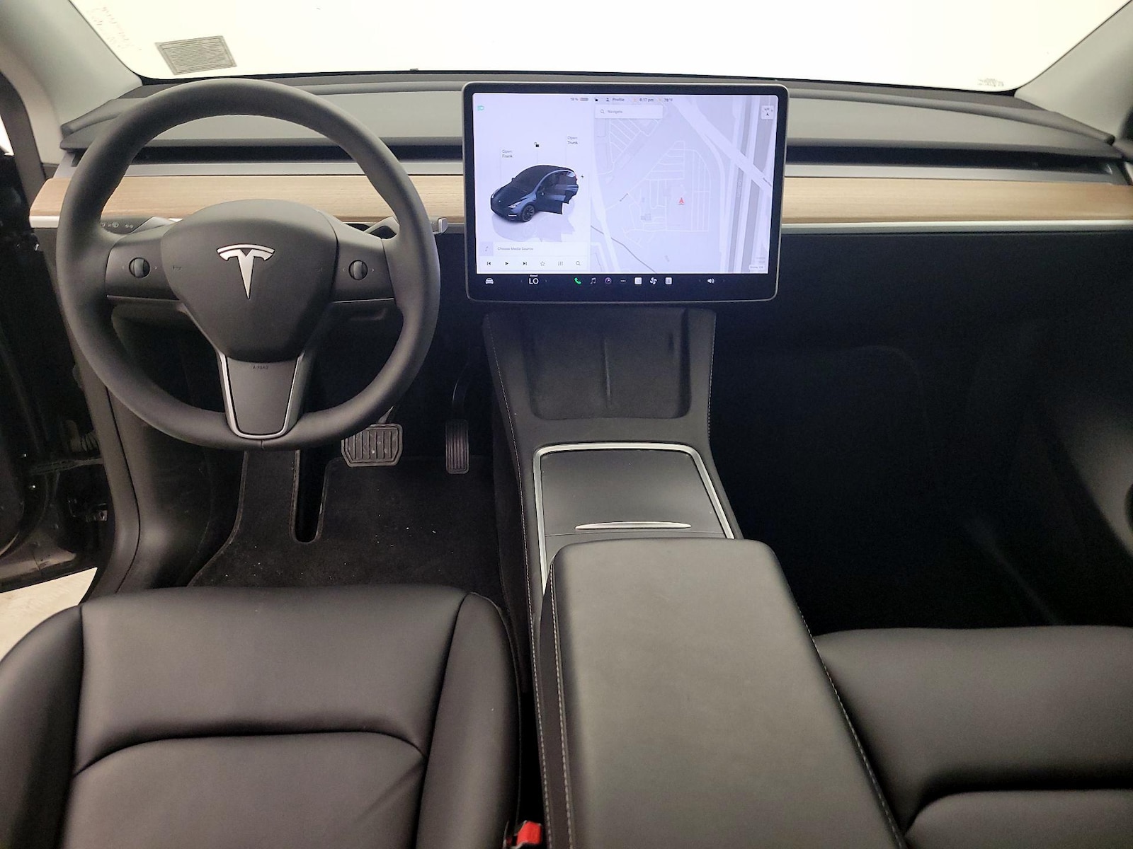 2024 Tesla Model Y Long Range - Photo 10