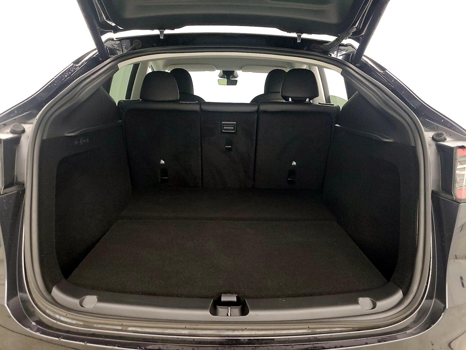 2024 Tesla Model Y Long Range - Photo 20
