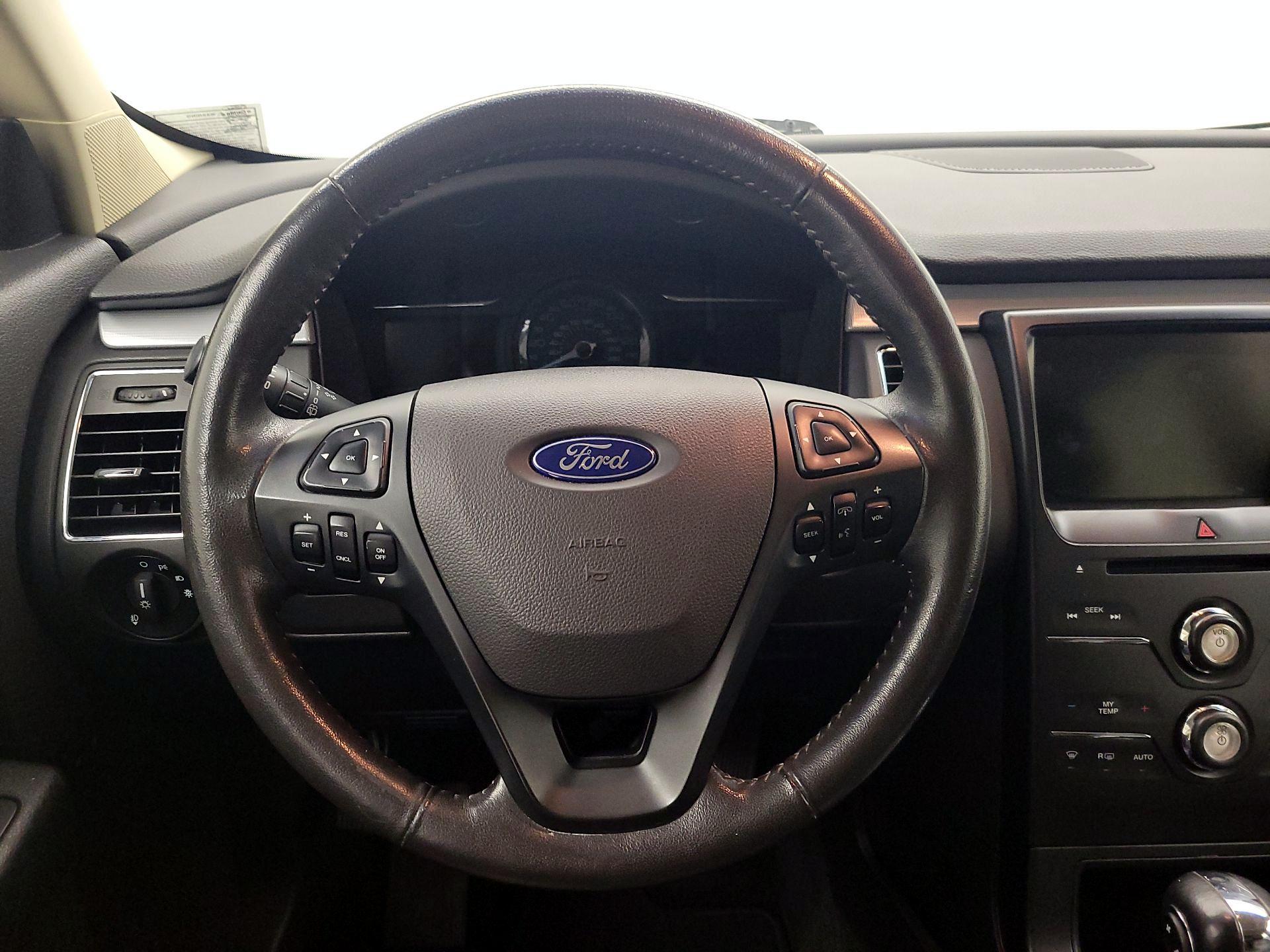 Thumbnail: 2015 Ford Flex - 10