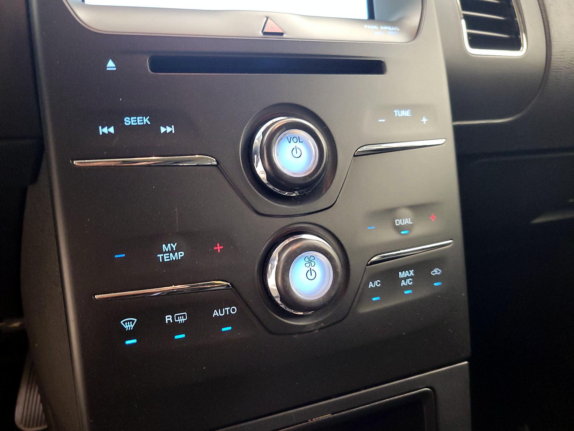 Thumbnail: 2015 Ford Flex - 15