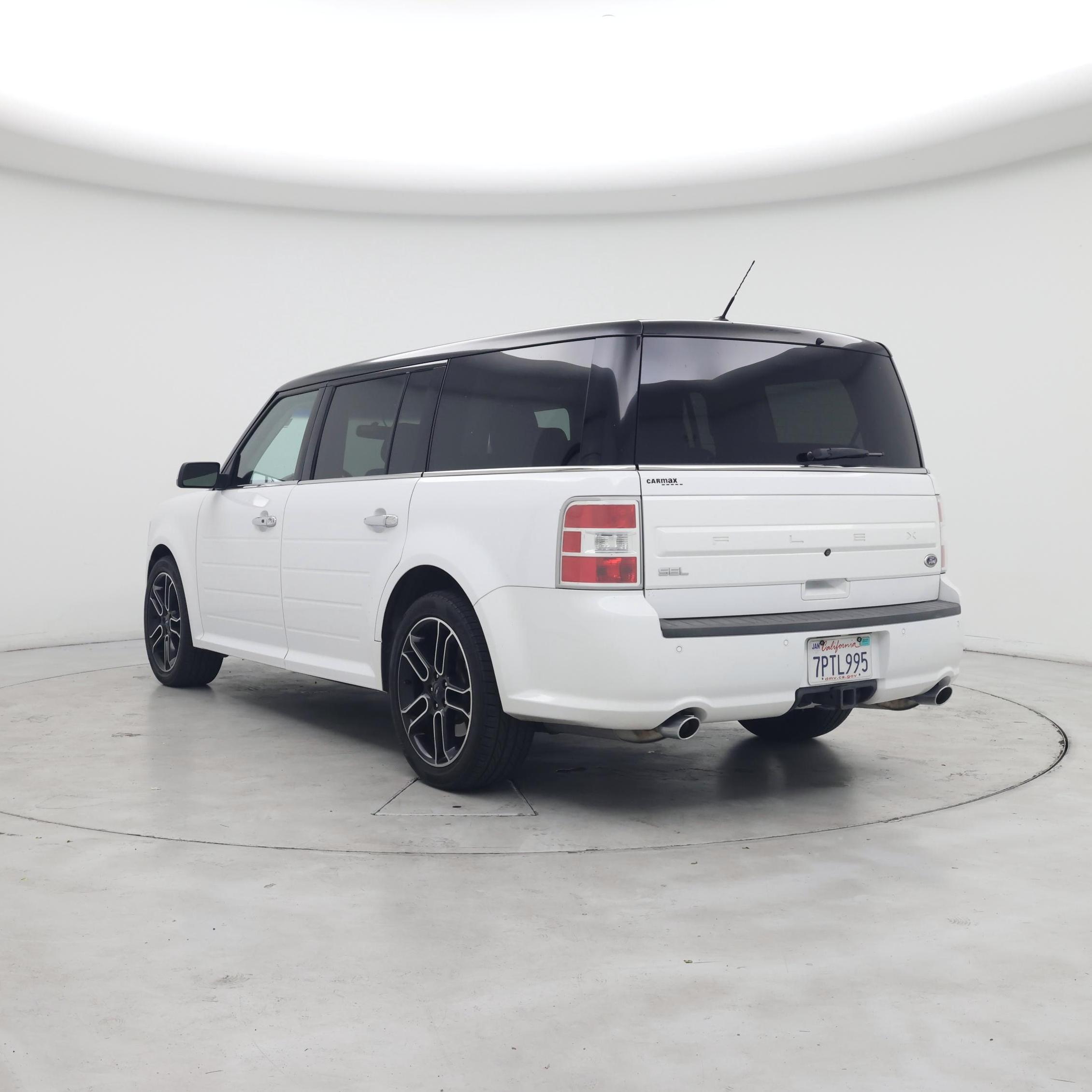 Thumbnail: 2015 Ford Flex - 2