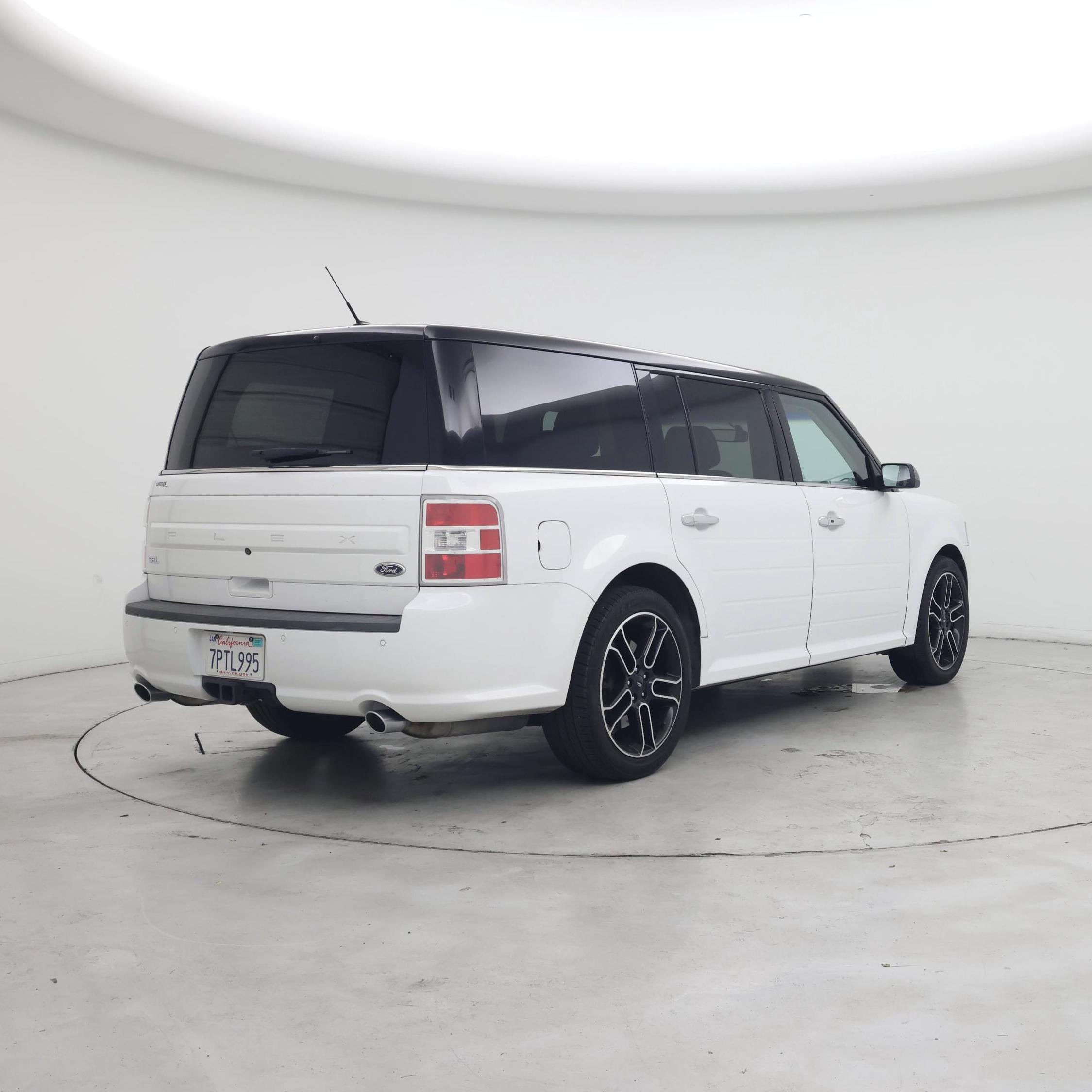 Thumbnail: 2015 Ford Flex - 8