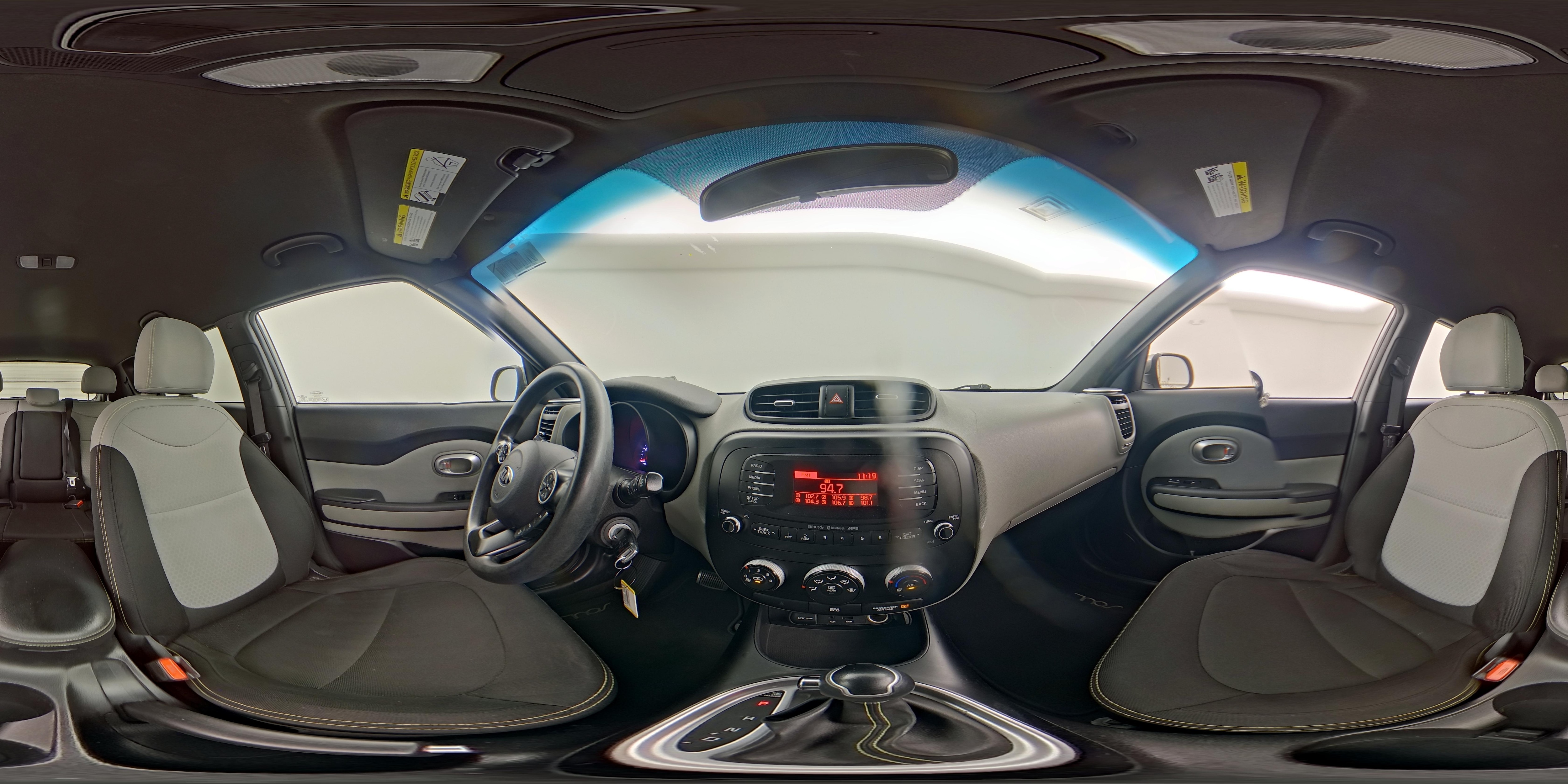 2015 Kia Soul + - Photo 23