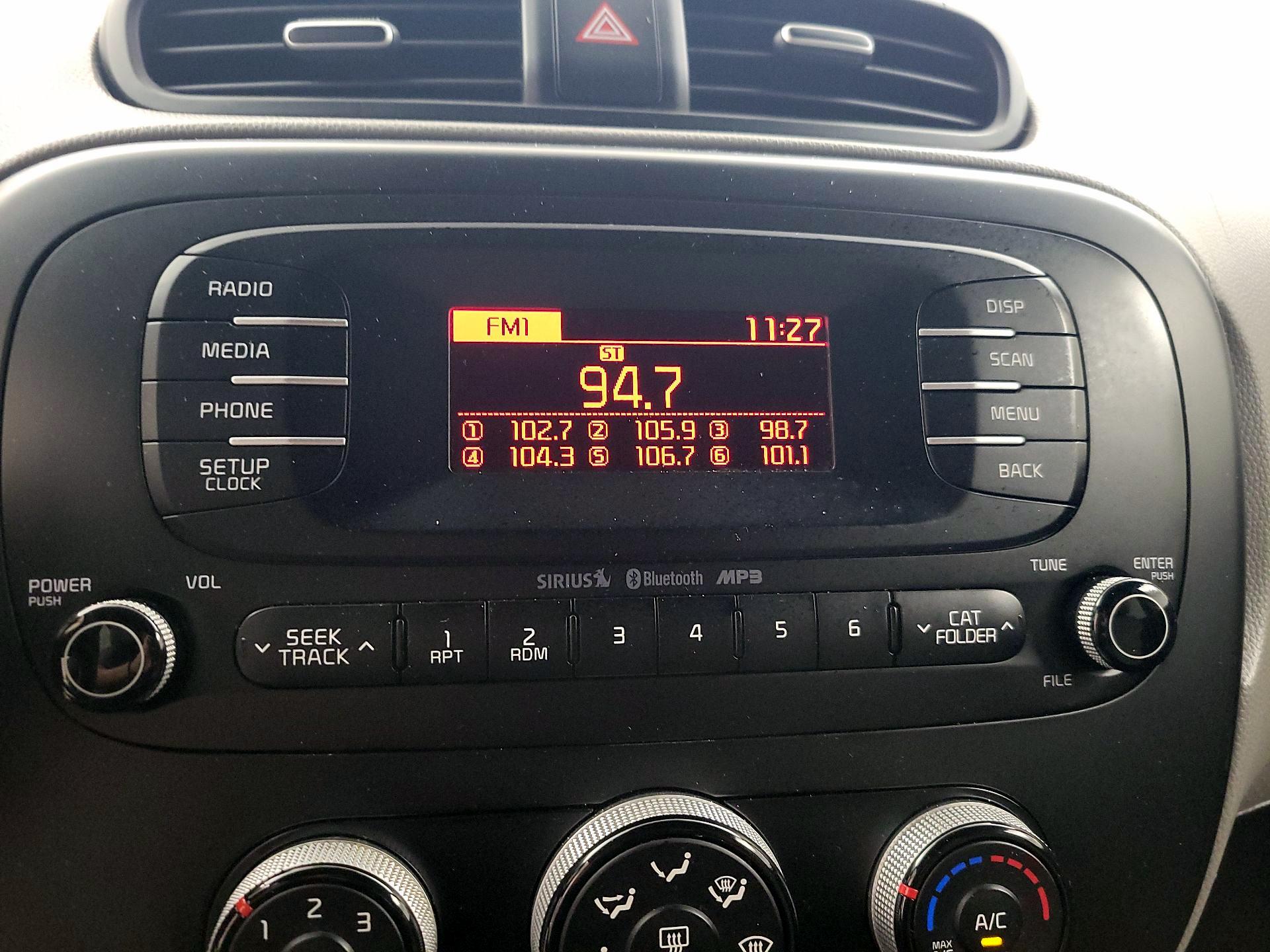 Thumbnail: 2015 Kia Soul - 14