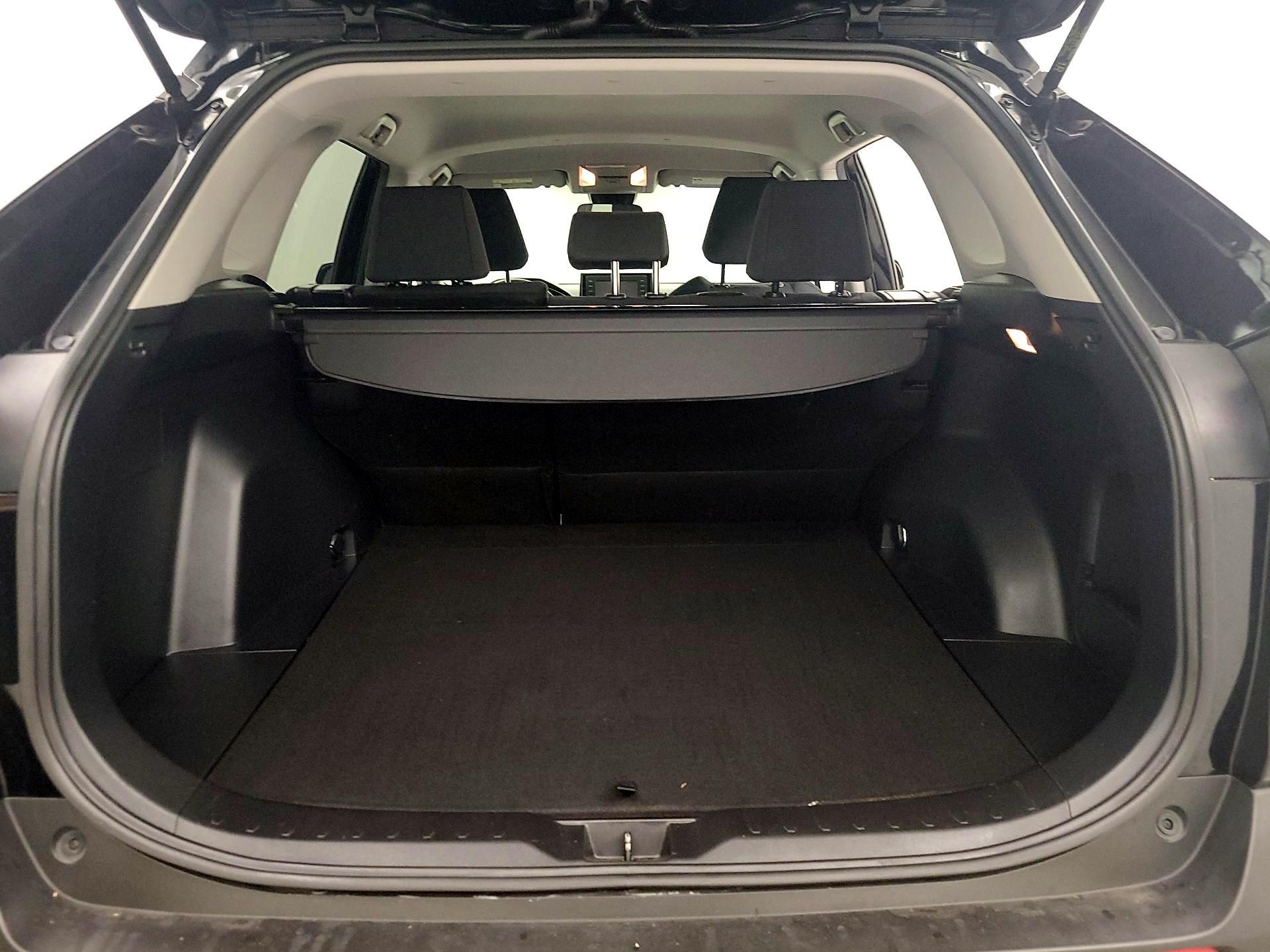 Thumbnail: 2021 Toyota RAV4 - 20