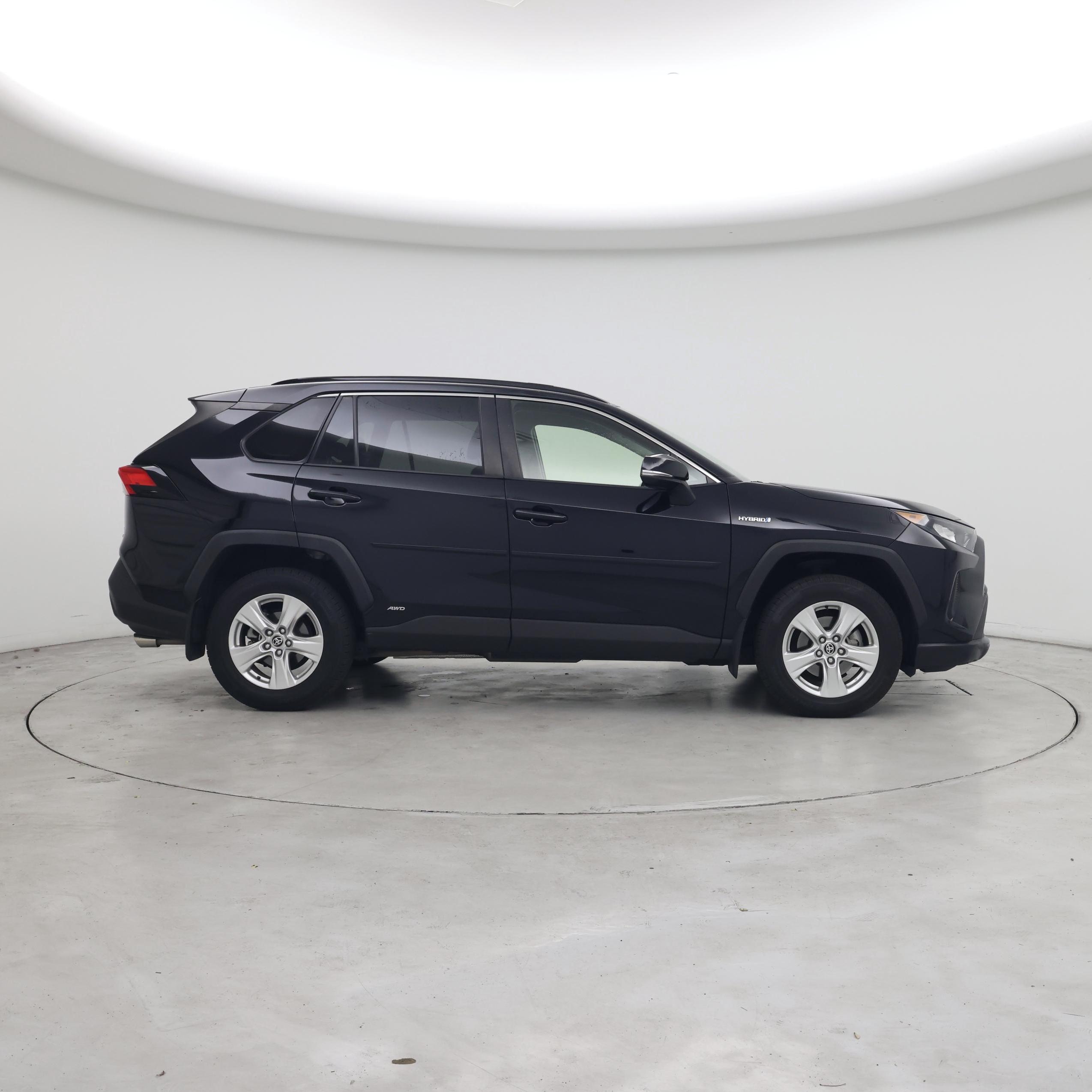 Thumbnail: 2021 Toyota RAV4 - 7