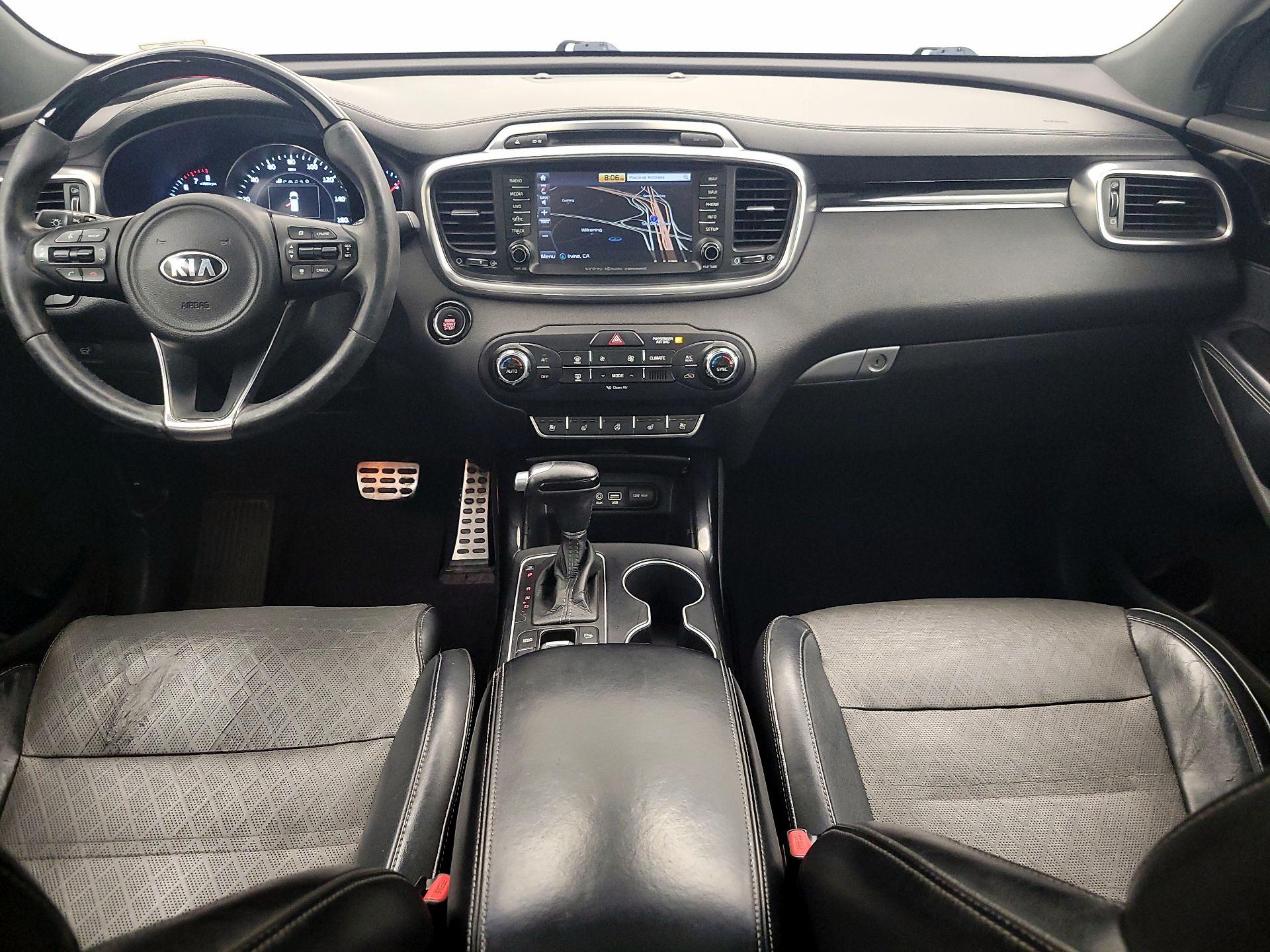 Thumbnail: 2017 Kia Sorento - 9