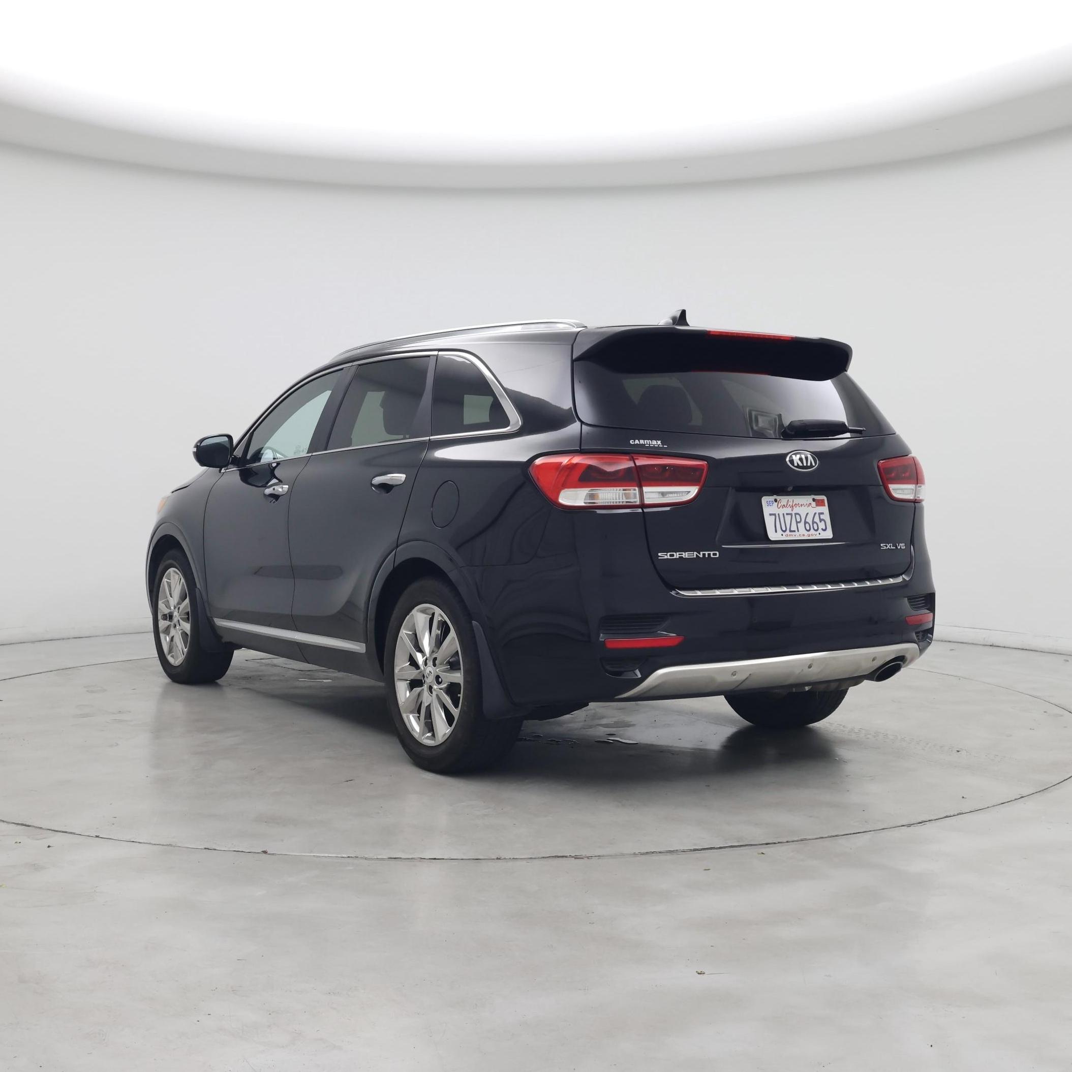 Thumbnail: 2017 Kia Sorento - 2