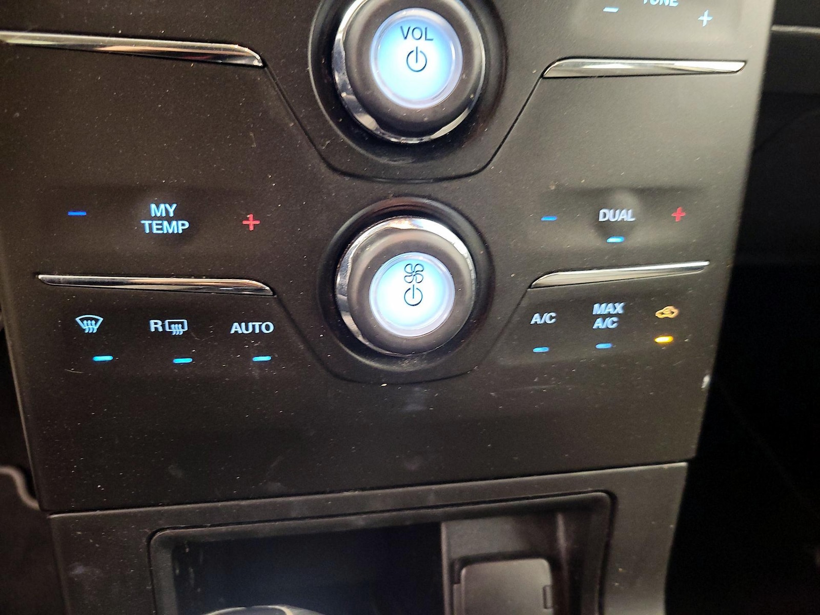 2019 Ford Flex SEL - Photo 18