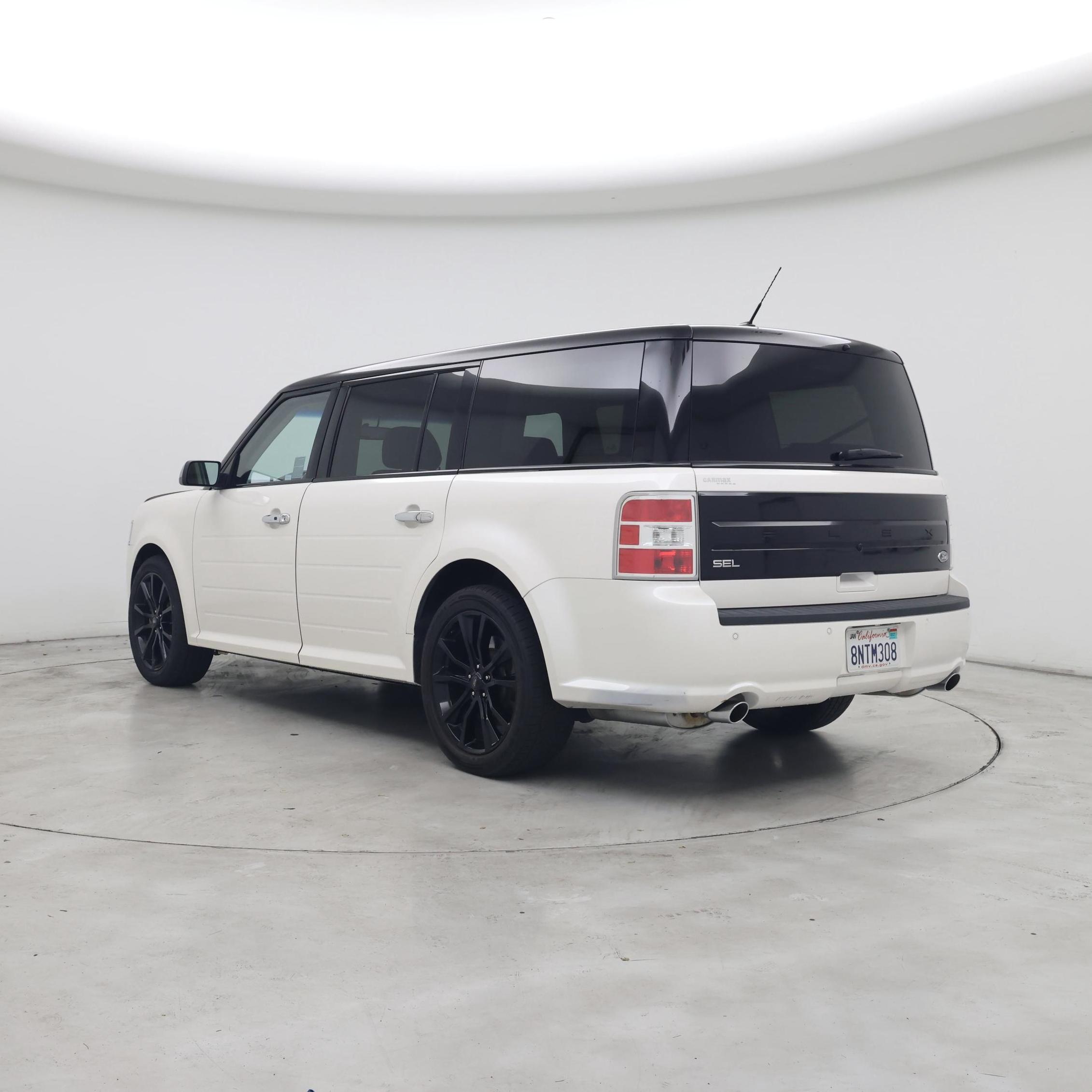Thumbnail: 2019 Ford Flex - 2