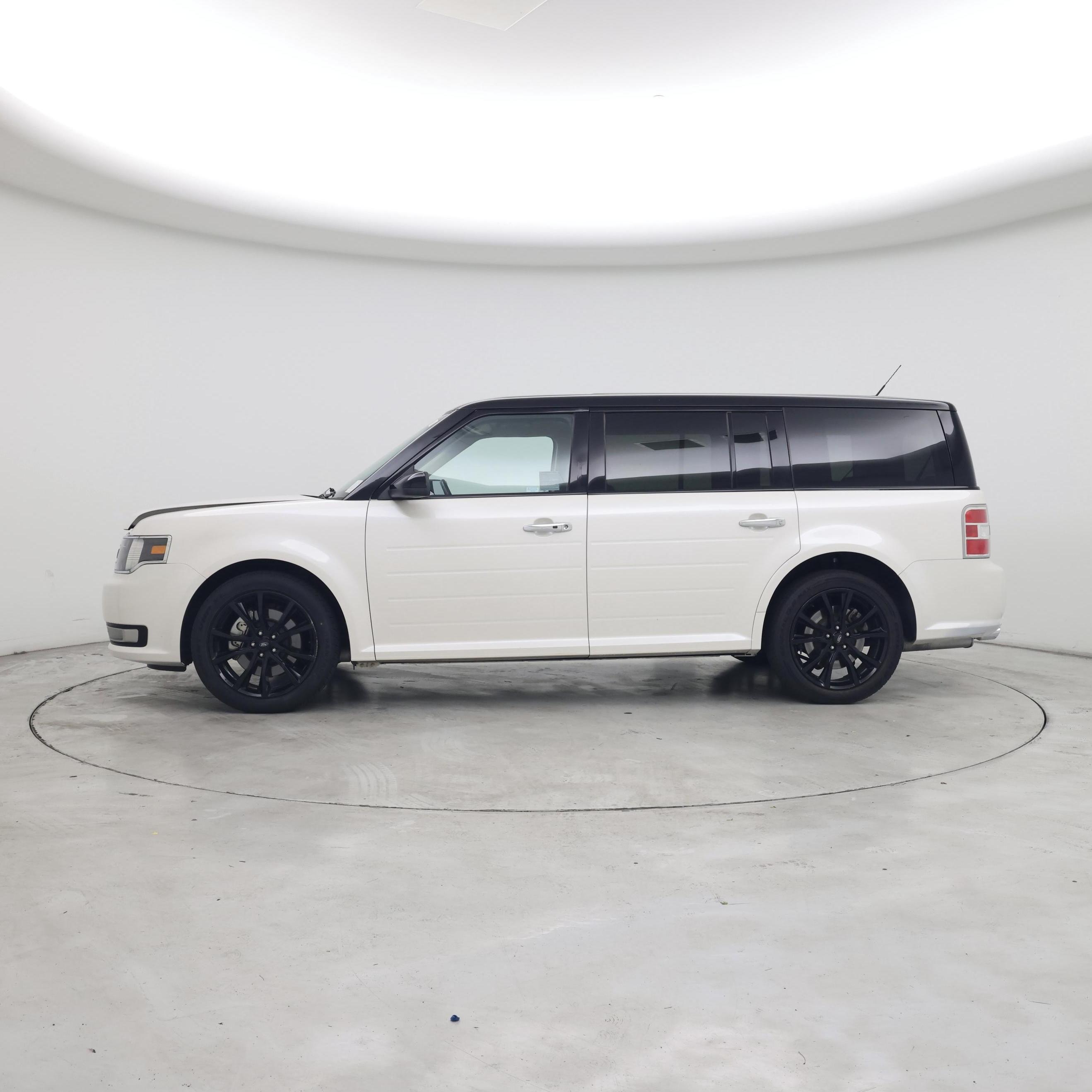 Thumbnail: 2019 Ford Flex - 3