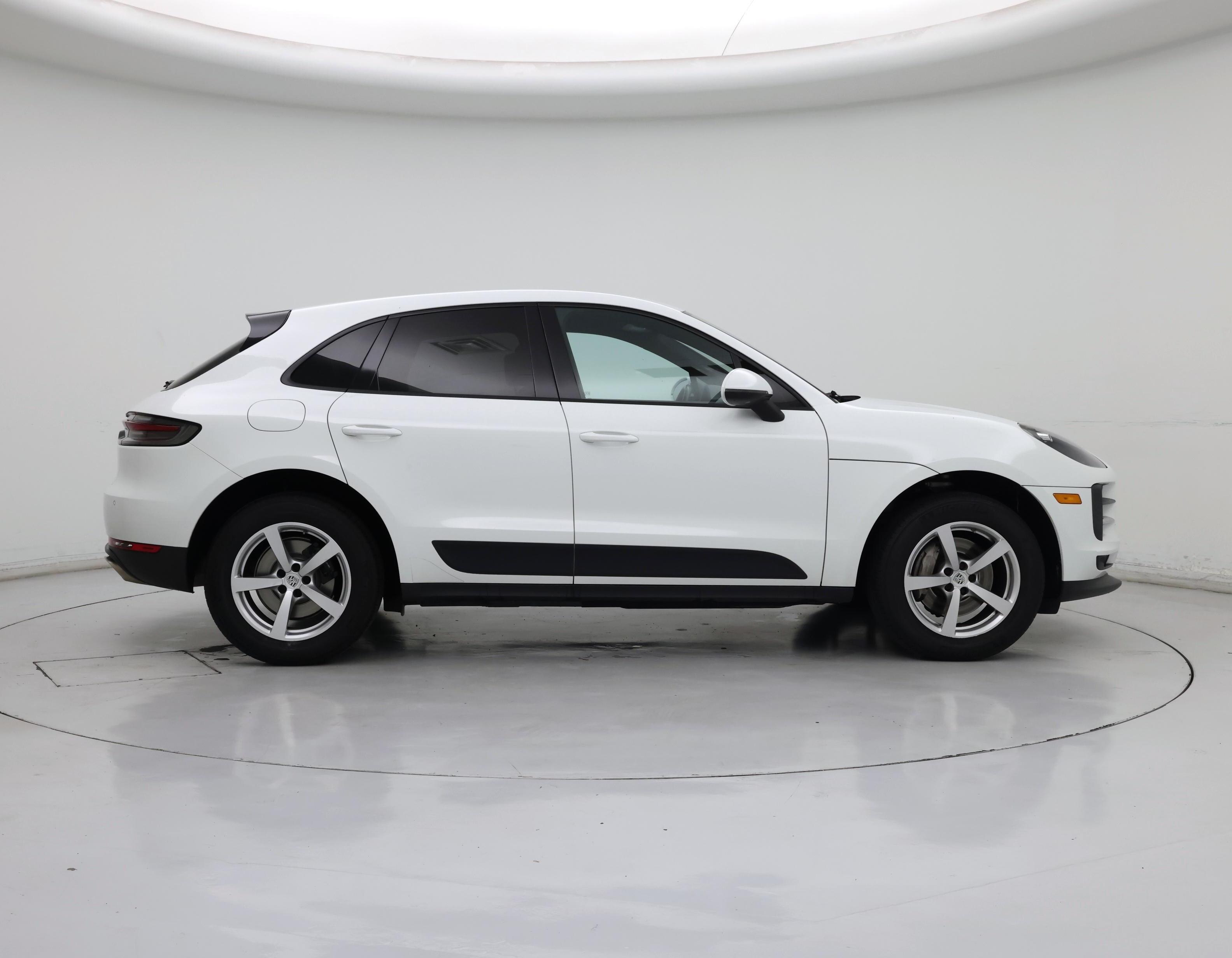 Thumbnail: 2020 Porsche Macan - 7