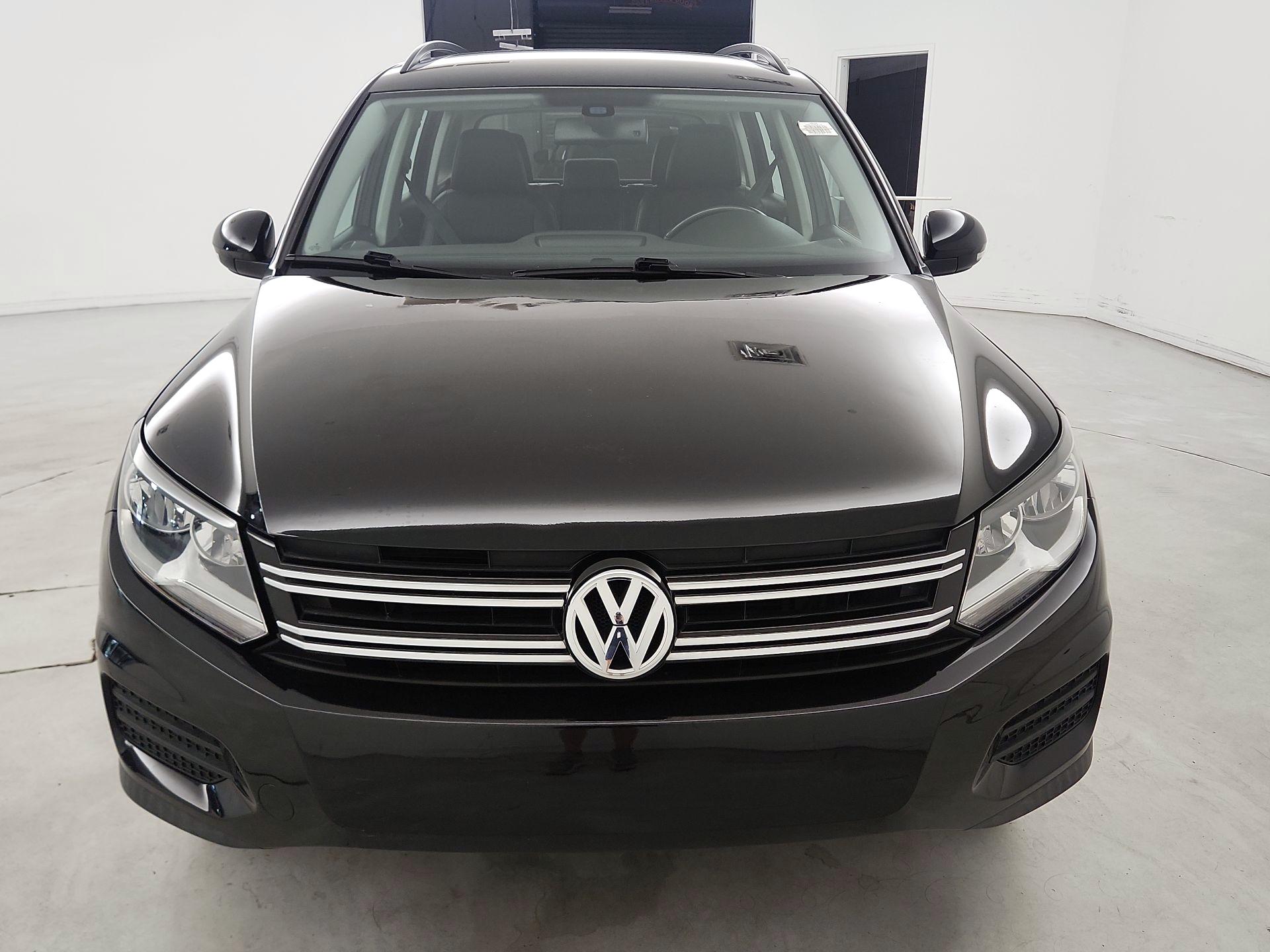 Thumbnail: 2017 Volkswagen Tiguan - 2