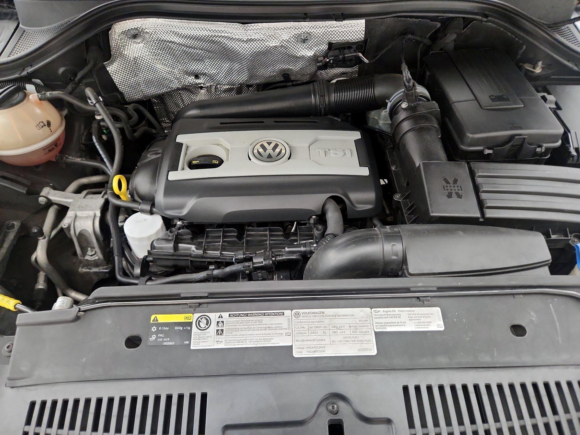 Thumbnail: 2017 Volkswagen Tiguan - 19