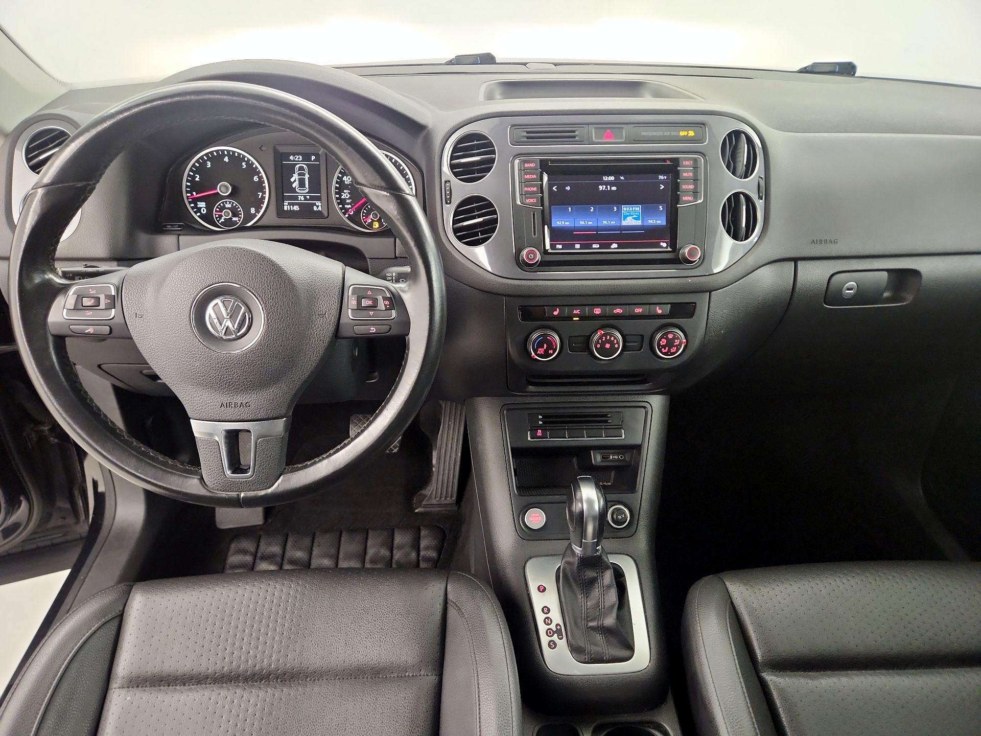Thumbnail: 2017 Volkswagen Tiguan - 8