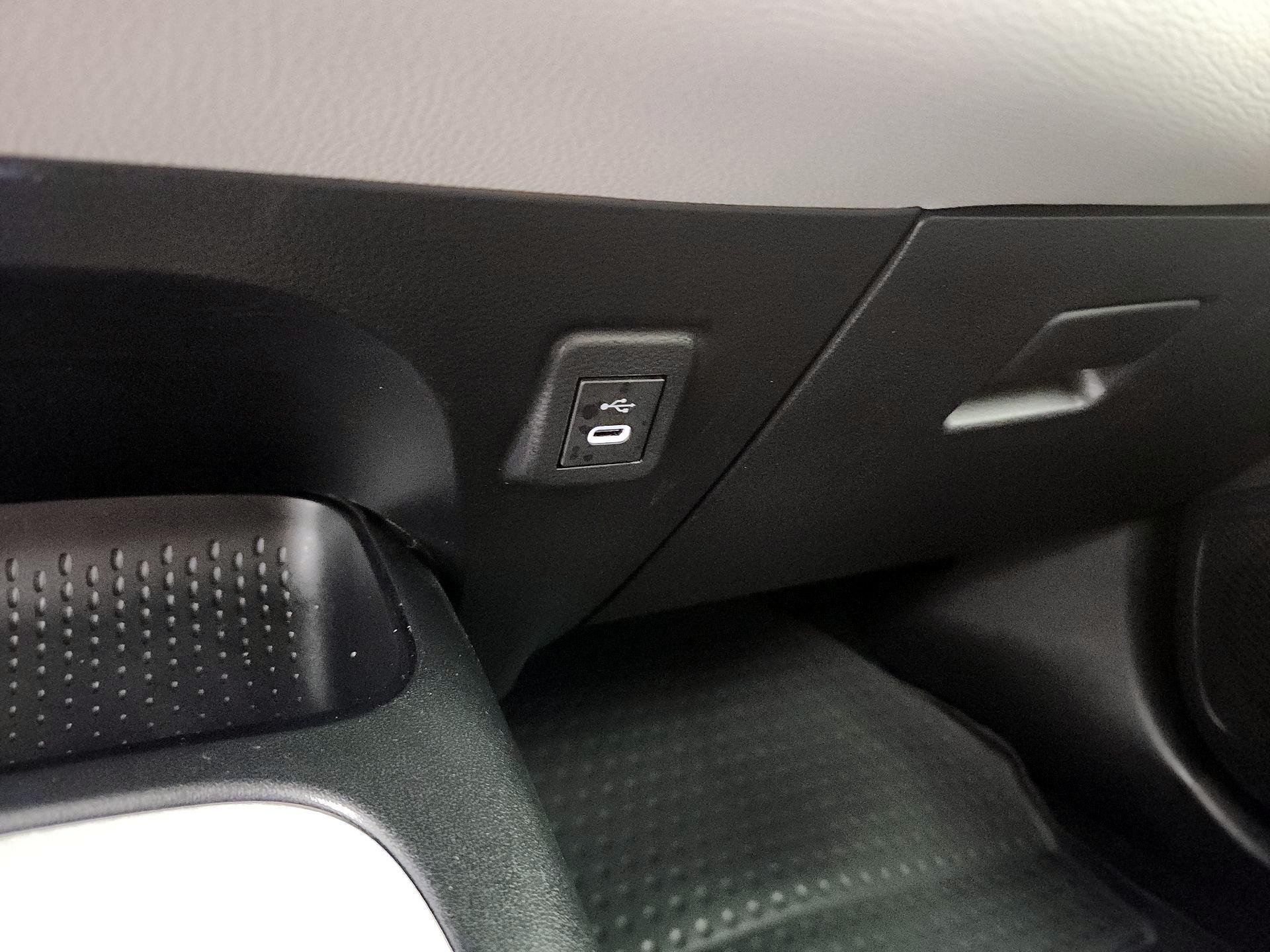 Thumbnail: 2024 Toyota Corolla - 18