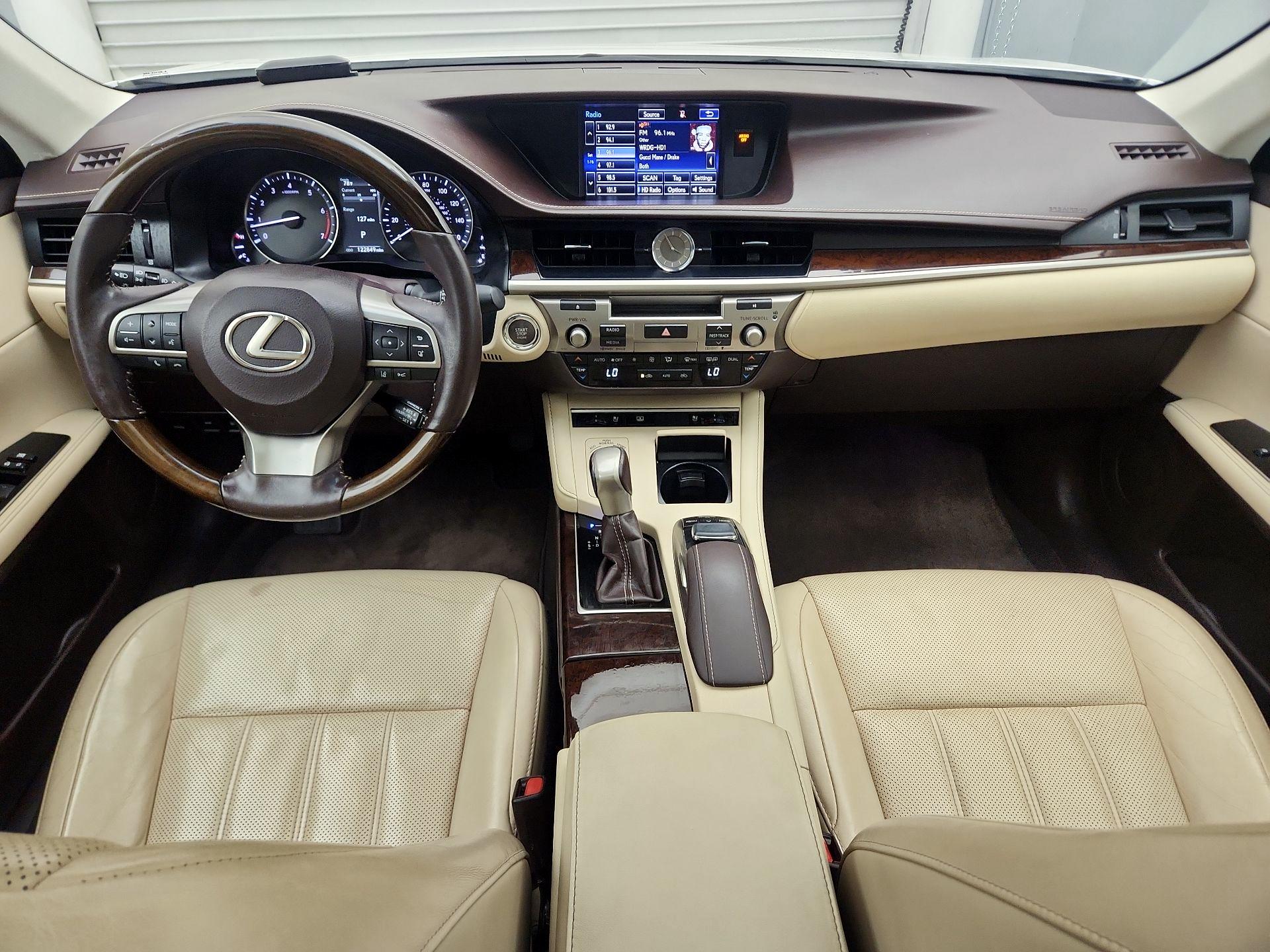 Thumbnail: 2016 Lexus ES - 9
