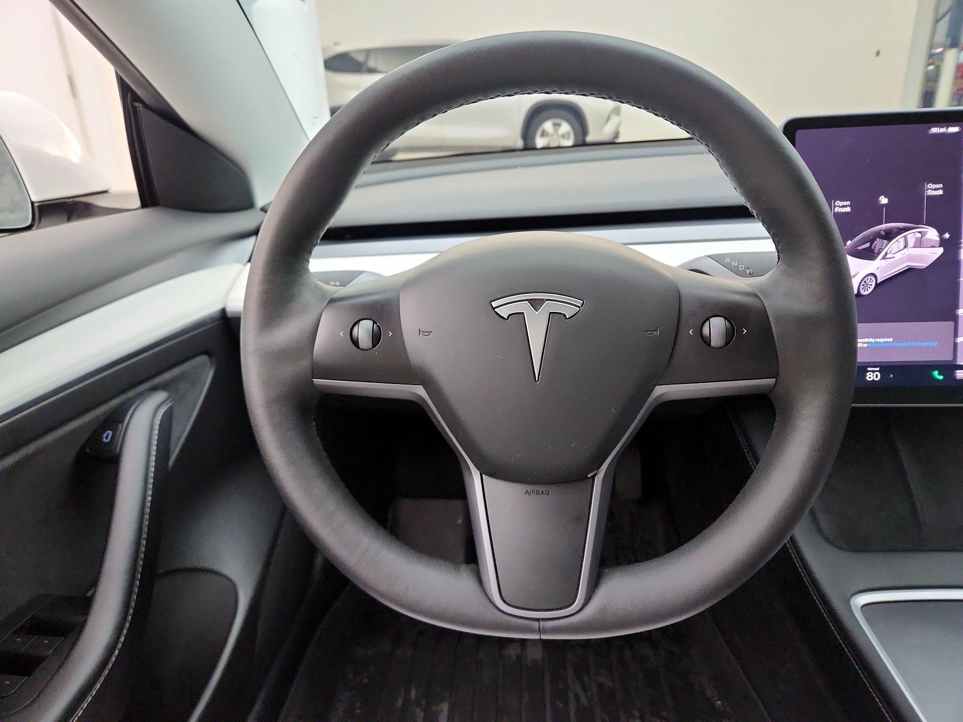 Thumbnail: 2021 Tesla Model 3 - 10