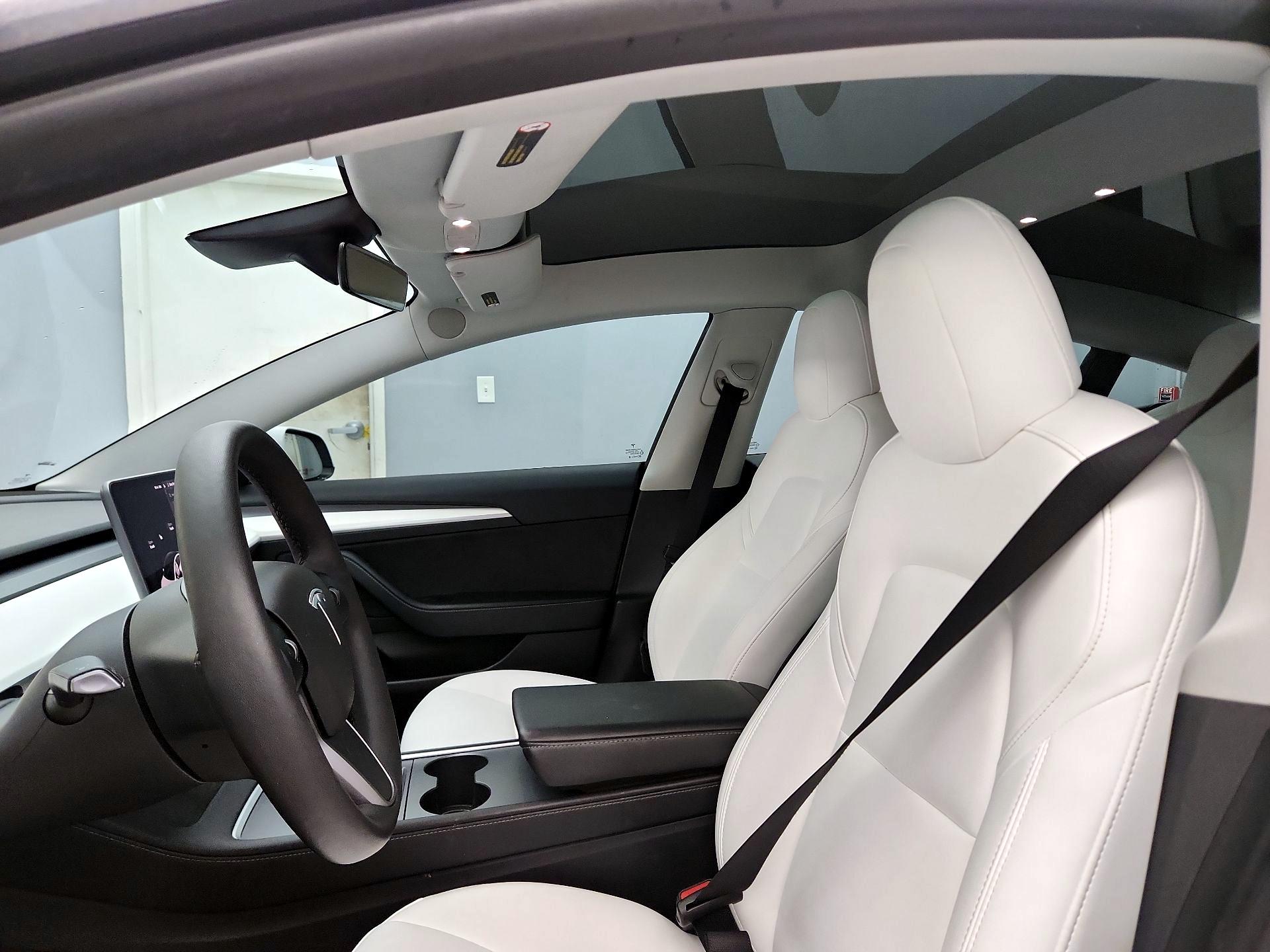 Thumbnail: 2021 Tesla Model 3 - 18