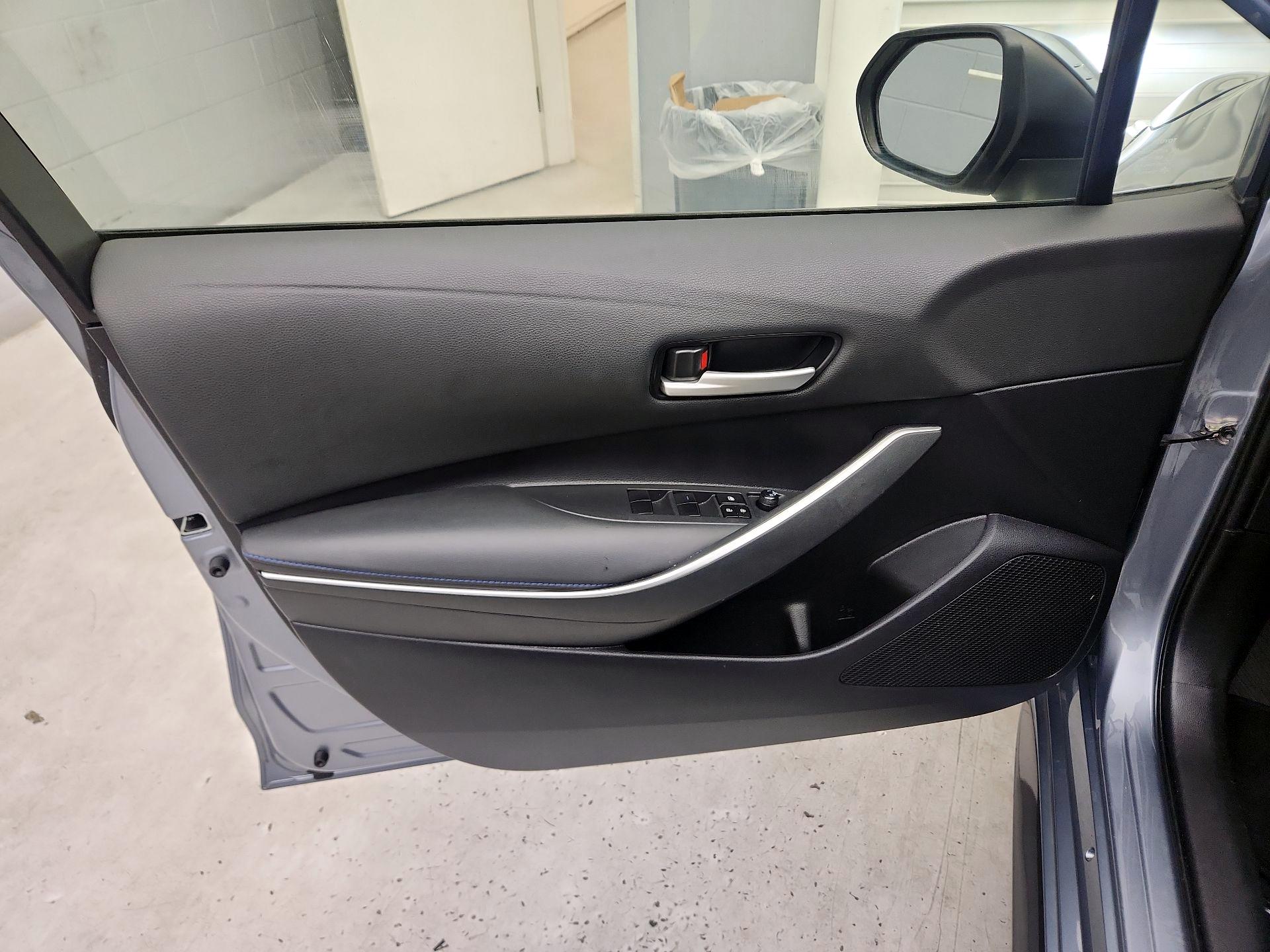 Thumbnail: 2021 Toyota Corolla - 12