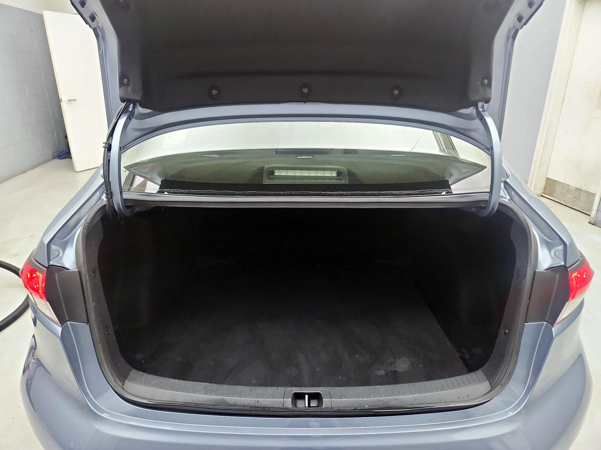 Thumbnail: 2021 Toyota Corolla - 20