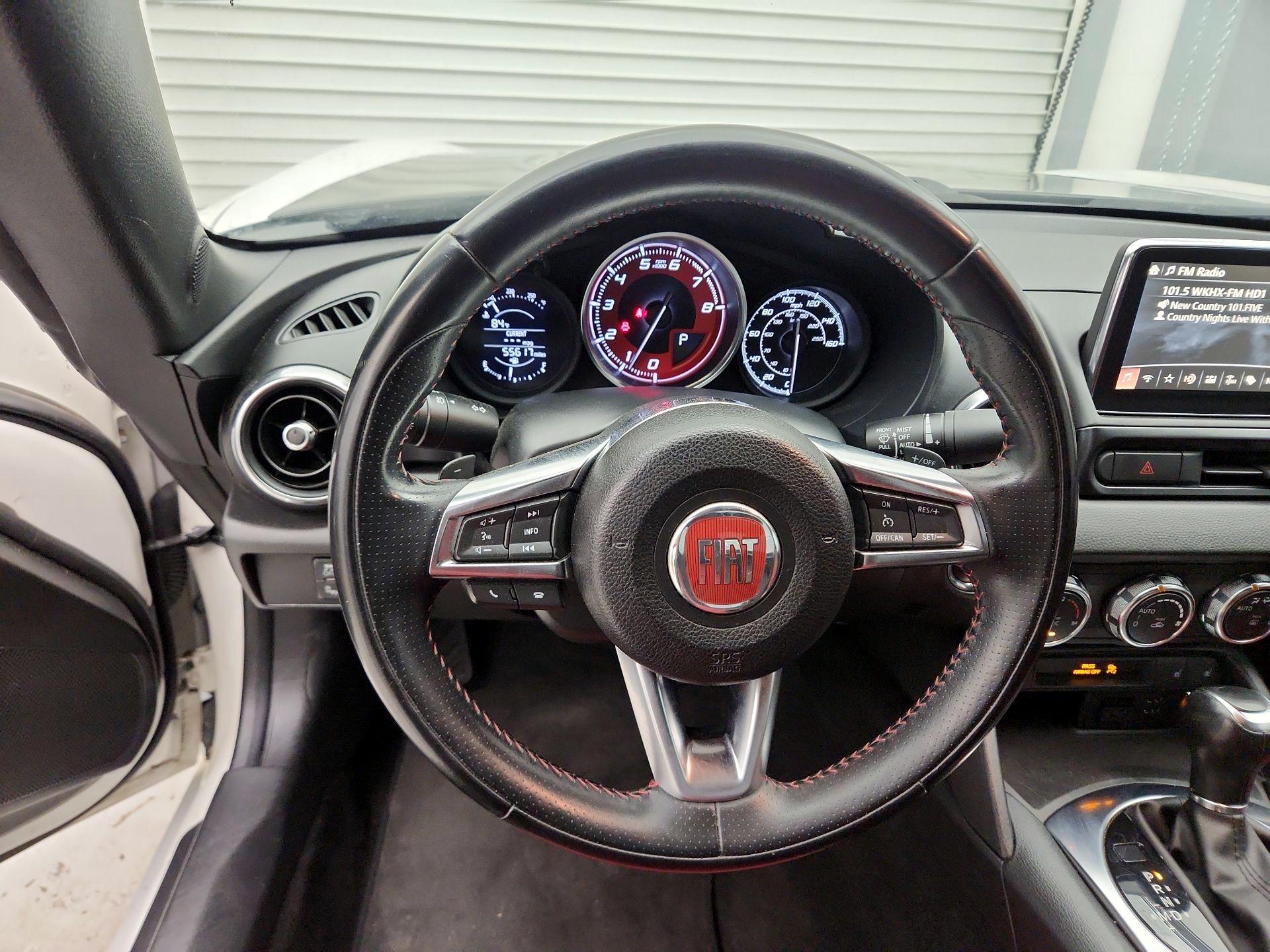 Thumbnail: 2017 Fiat 124 Spider - 10