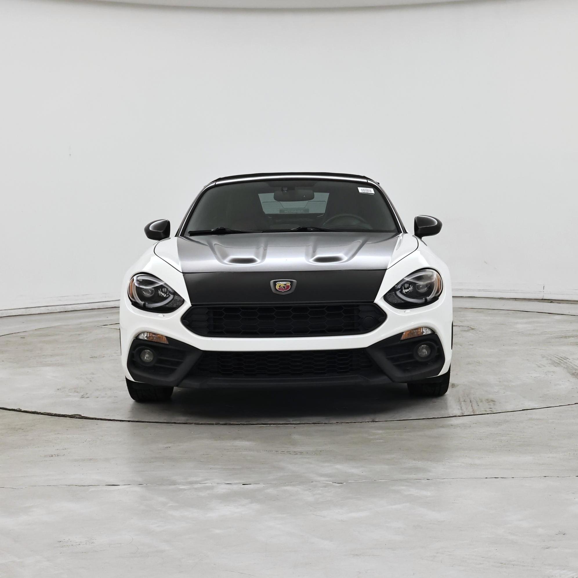 Thumbnail: 2017 Fiat 124 Spider - 5