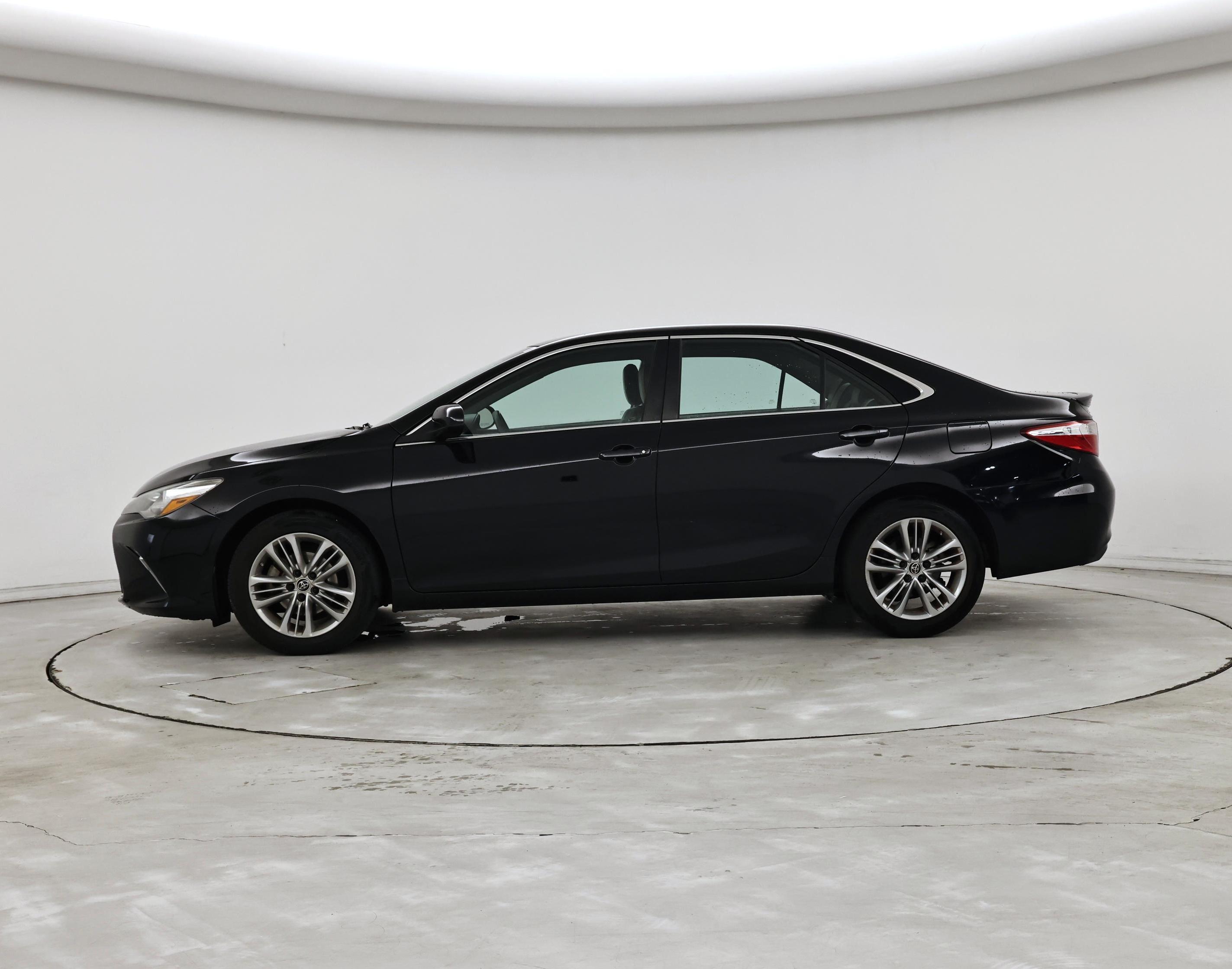 Thumbnail: 2016 Toyota Camry - 3