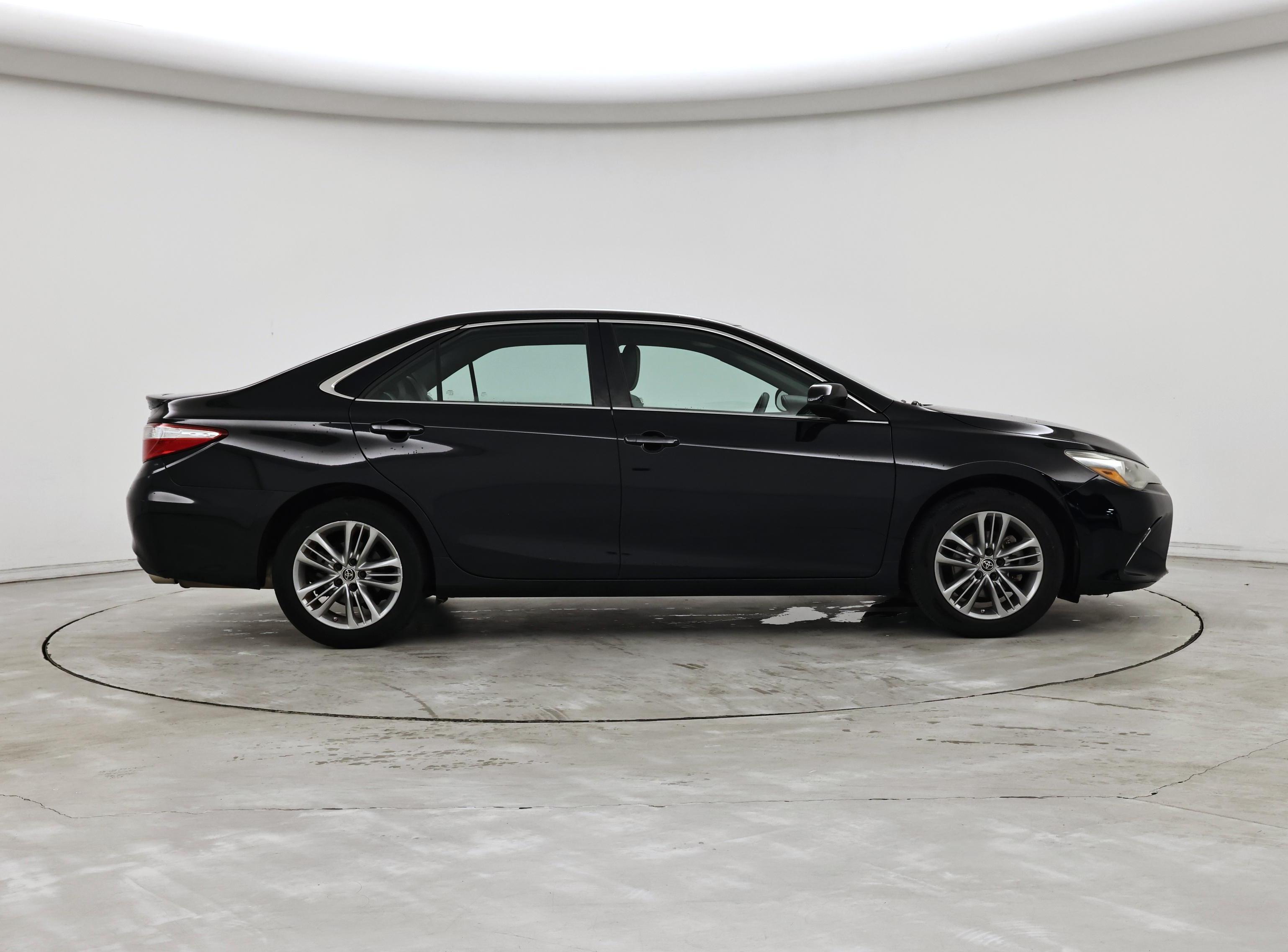 Thumbnail: 2016 Toyota Camry - 7