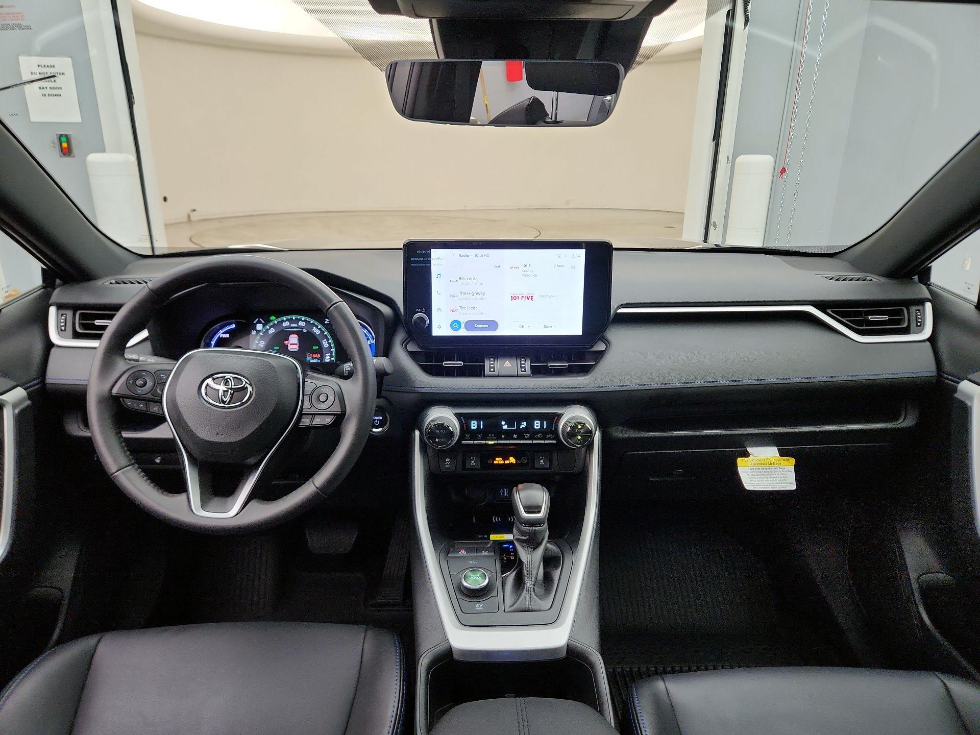 Thumbnail: 2025 Toyota RAV4 - 9