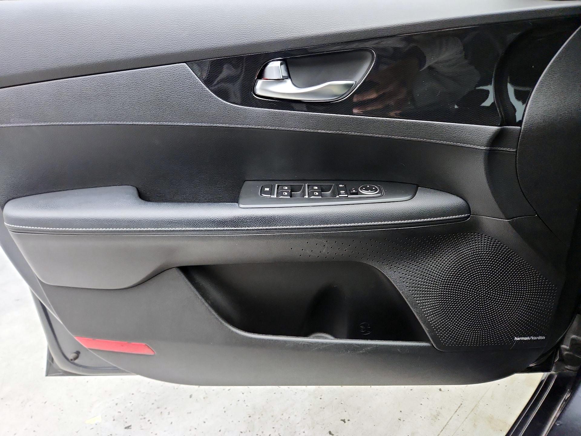 Thumbnail: 2021 Kia Forte - 12