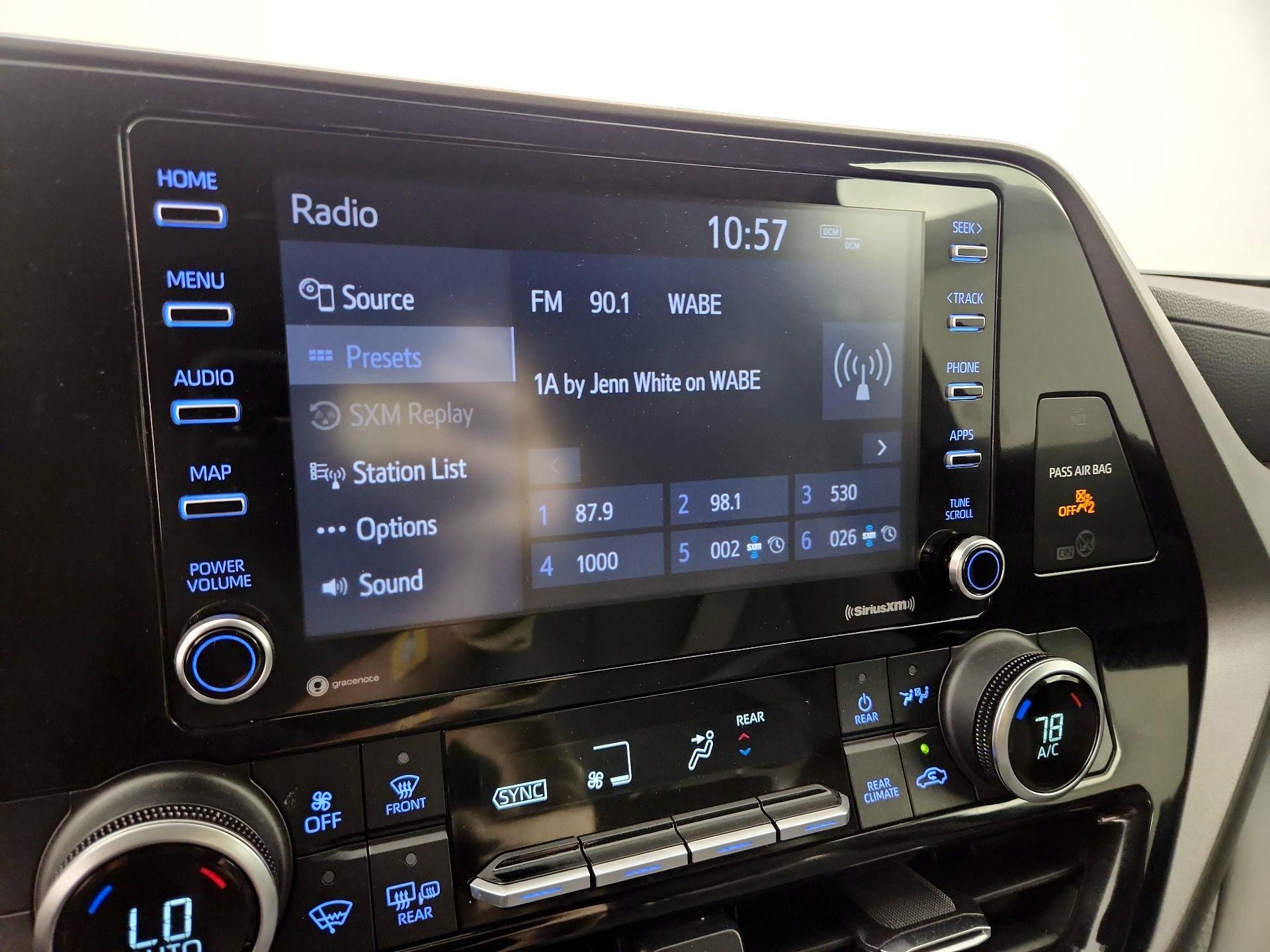 Thumbnail: 2022 Toyota Highlander - 15