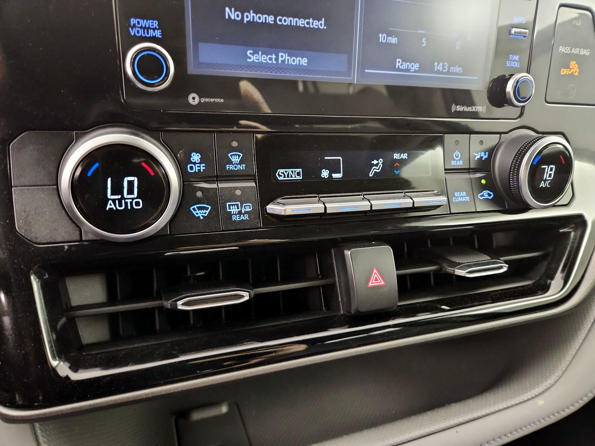 Thumbnail: 2022 Toyota Highlander - 16