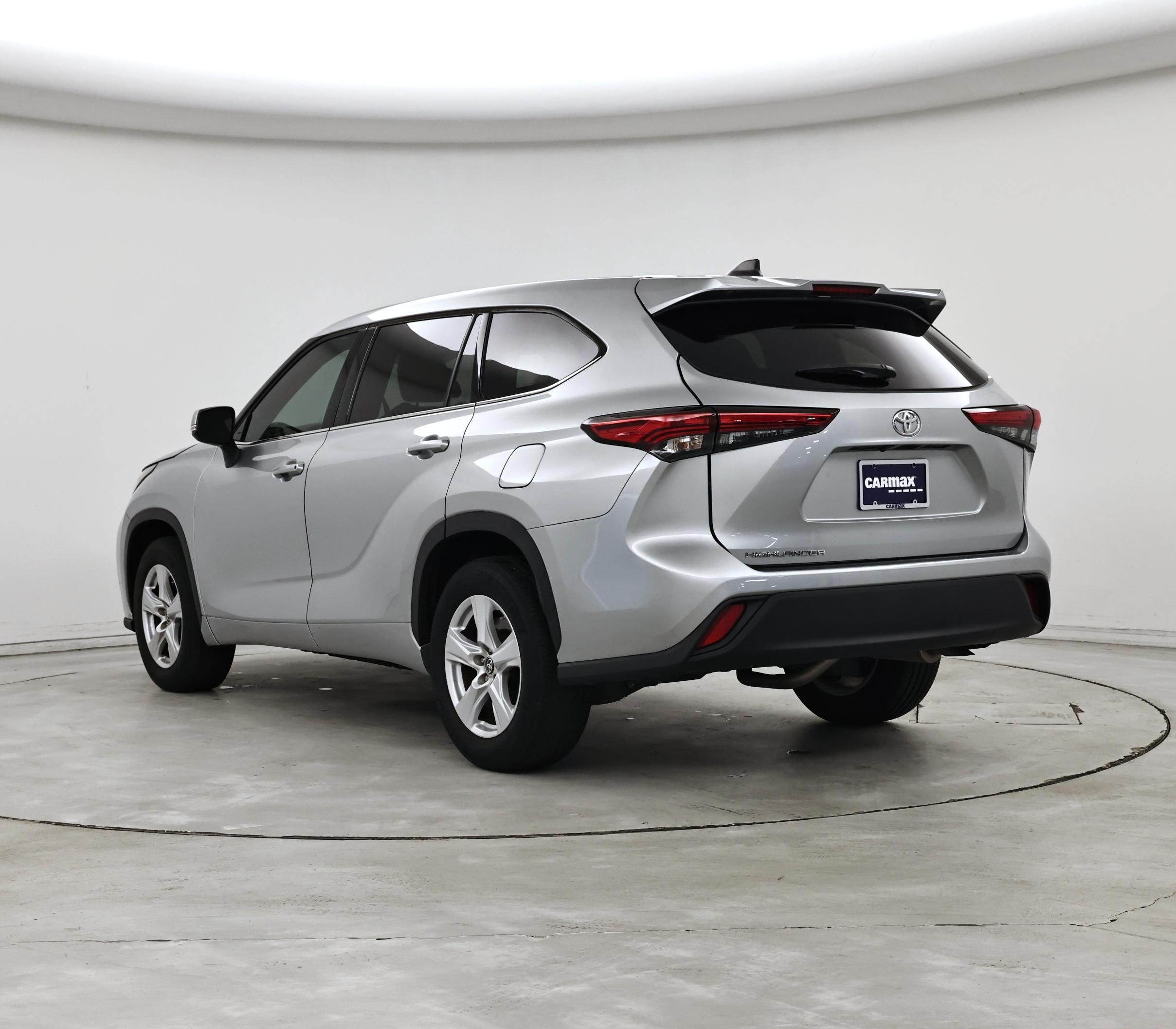 Thumbnail: 2022 Toyota Highlander - 2