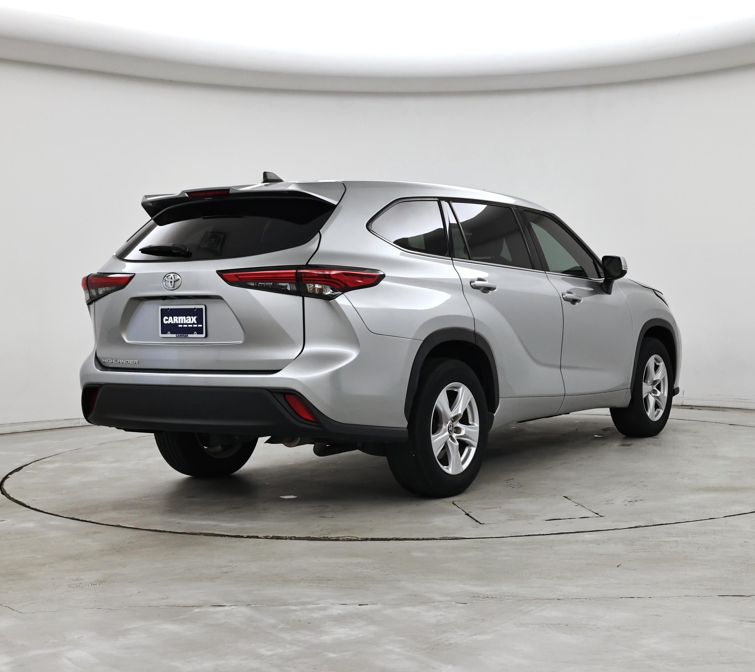 Thumbnail: 2022 Toyota Highlander - 8