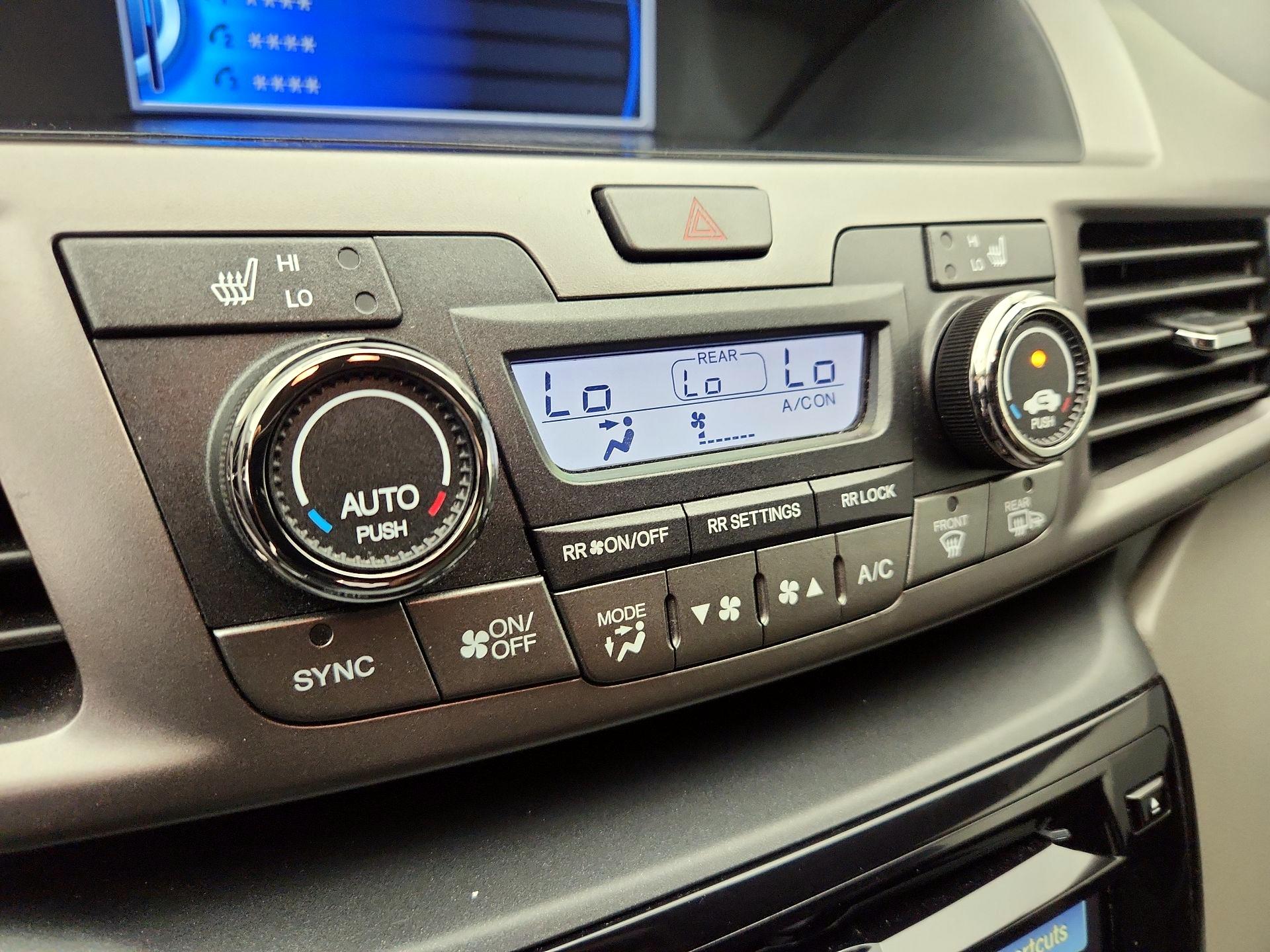 Thumbnail: 2015 Honda Odyssey - 16